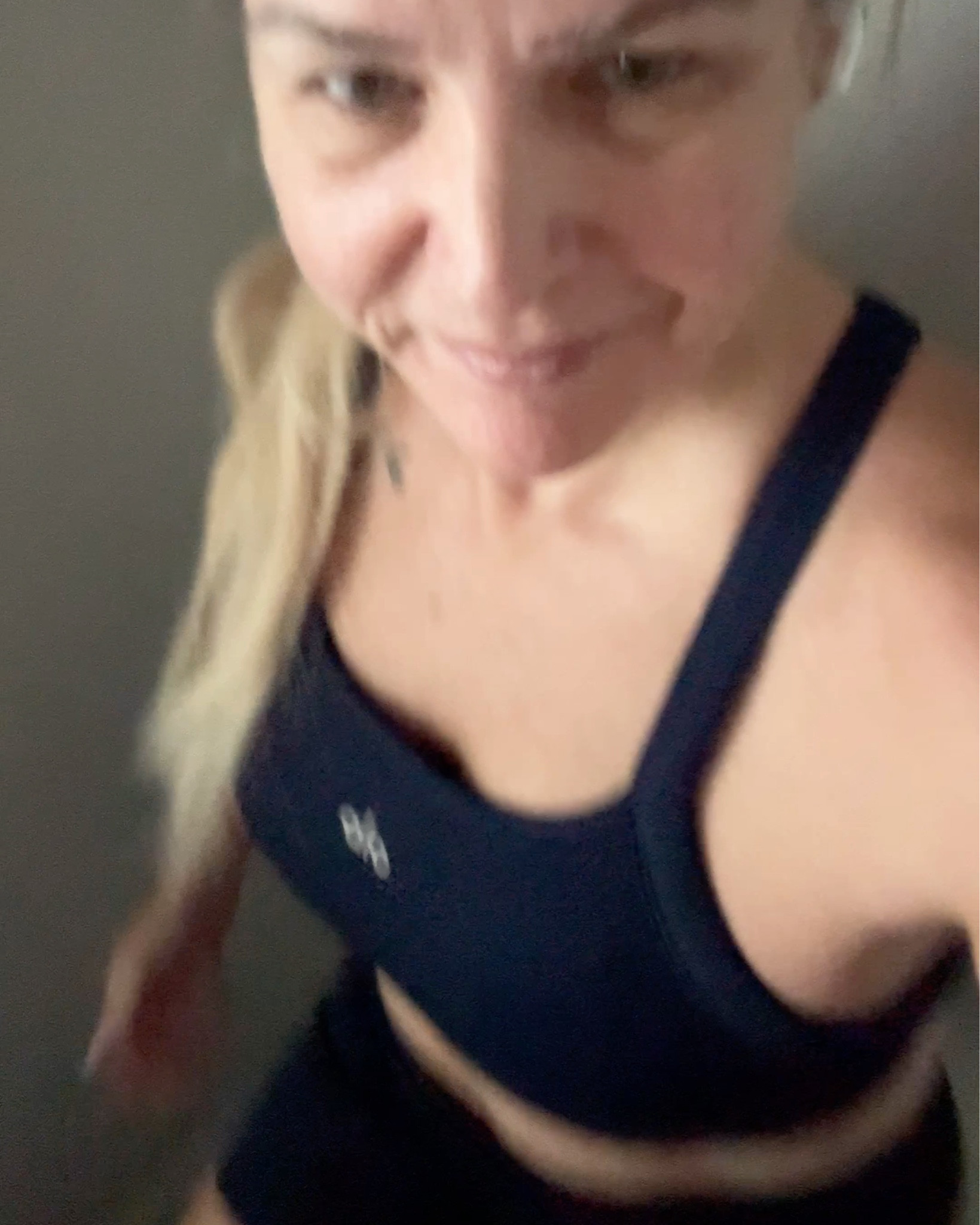 Today’s workout OTTD is Alo in gorgeous Navy! I’m wearing a small  in both pieces very TTS!

#LTKFindsUnder100 #LTKActive