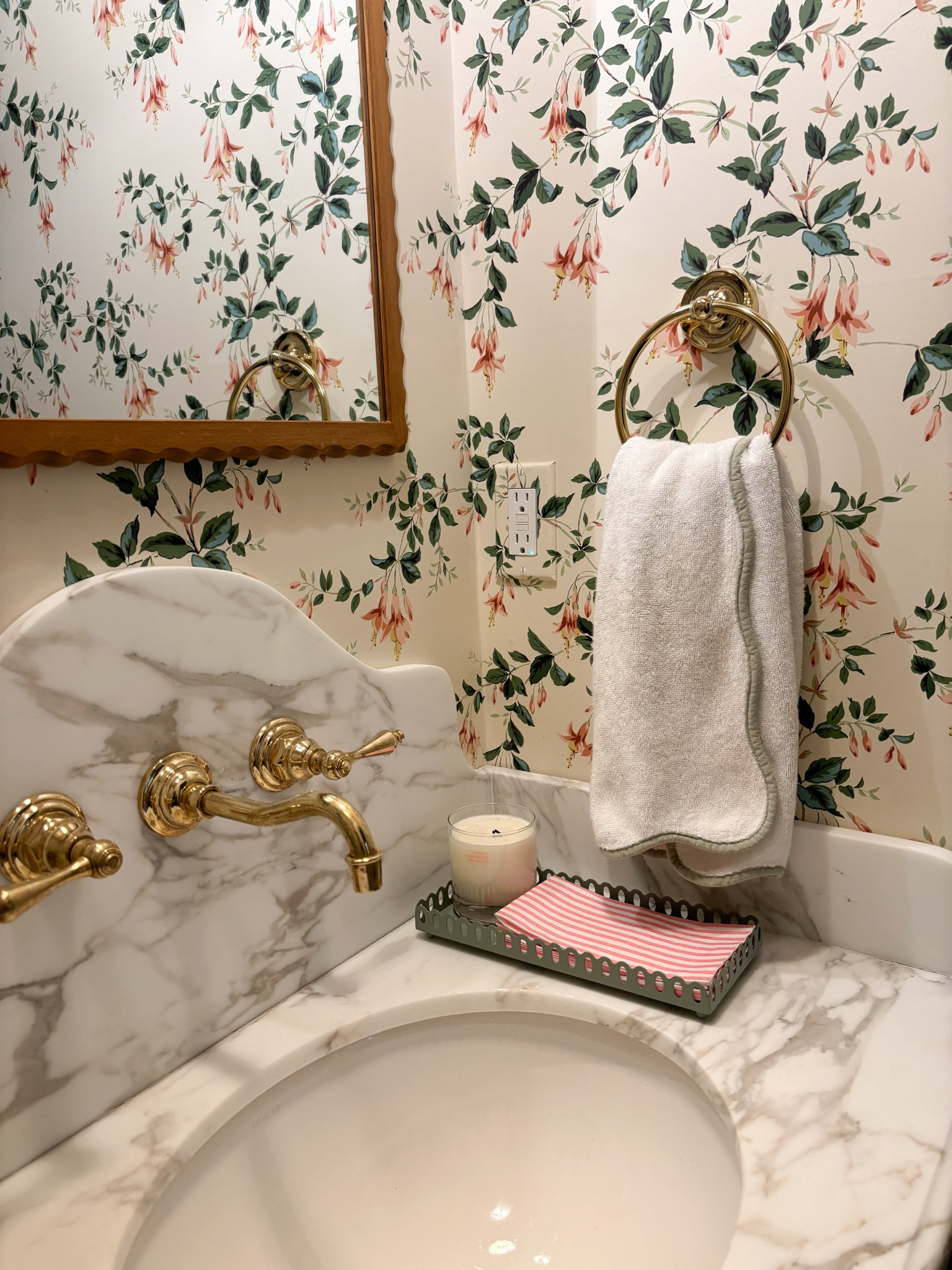 Pretty powder room  details 🌸

#LTKGiftGuide #LTKfindsunder100 #LTKhome