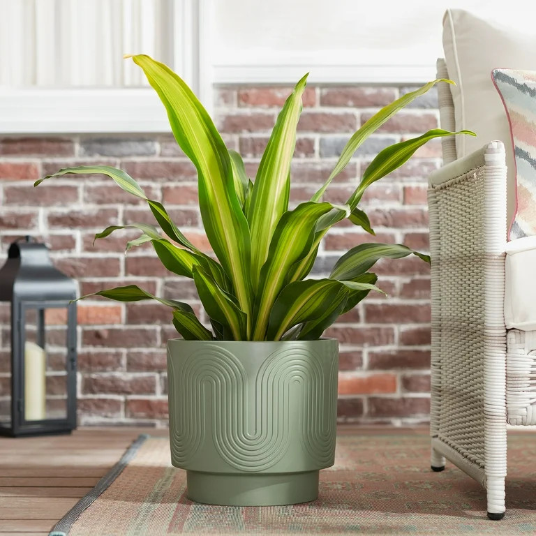 Better Homes & Gardens Pottery 12" Amy Wave Ceramic Planter, Green - Walmart.com | Walmart (US)