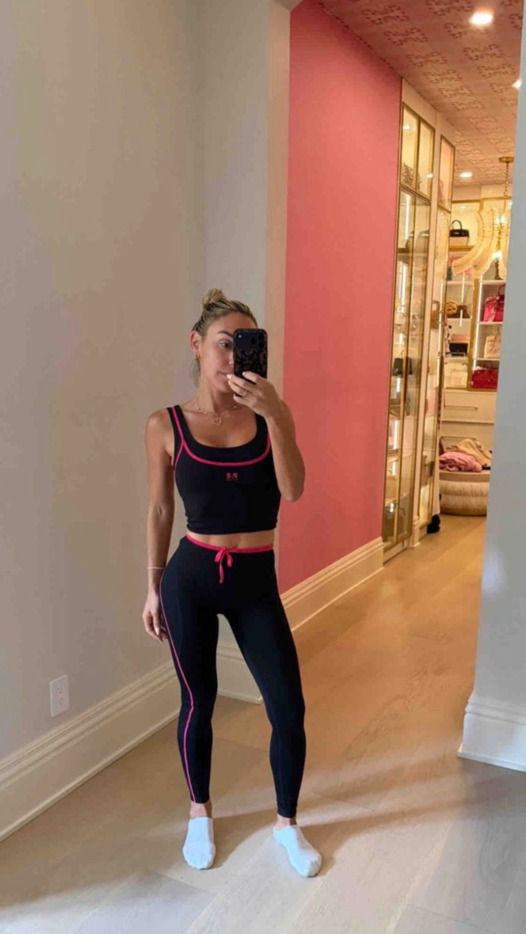 Set On Sale in xs