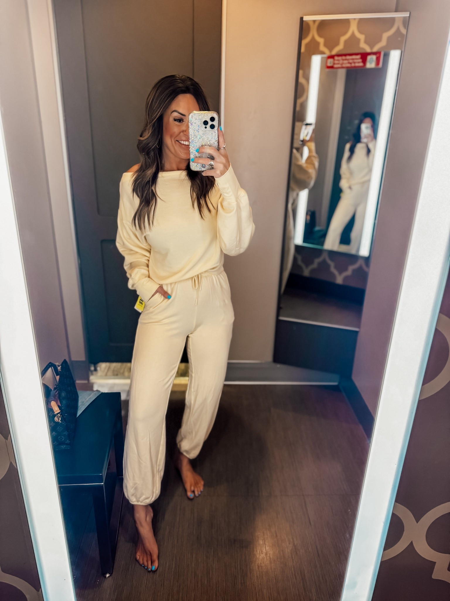 Wearing a medium in the top and a XS in the pants! I’m 5”6 for reference, usually a 0/2, XS/S, 32D, 140lb. 

#LTKSaleAlert #LTKootd #LTKgrwm