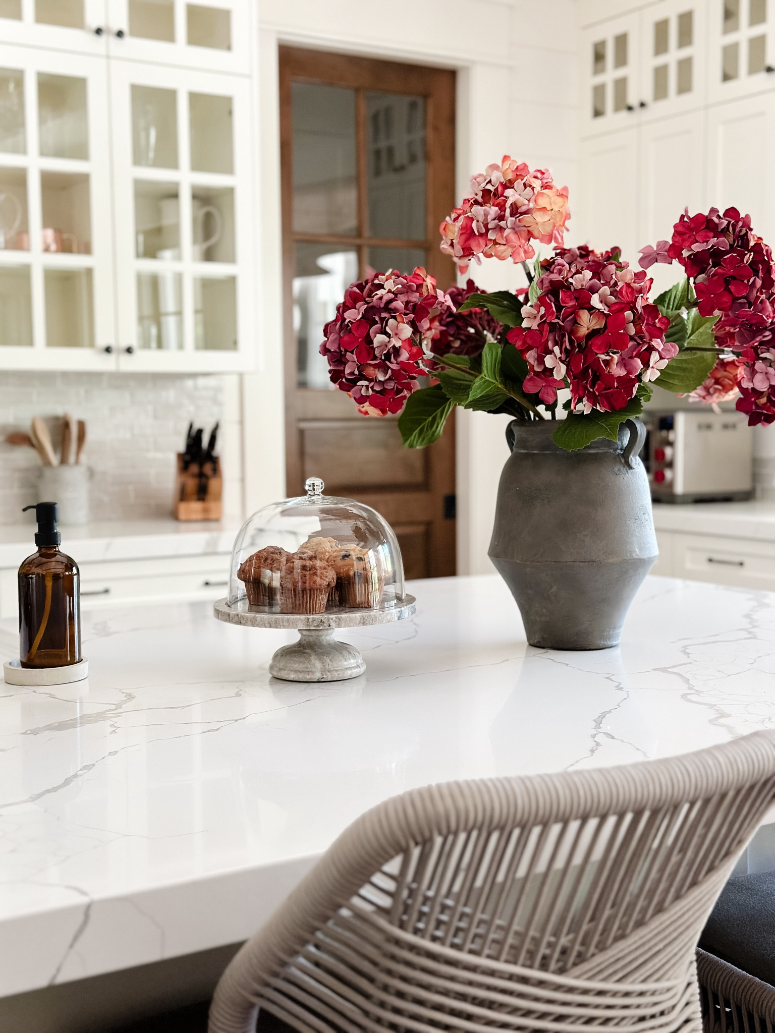 The most beautiful burgundy hydrangea stems😍

#LTKSaleAlert #LTKFindsUnder50 #LTKHome