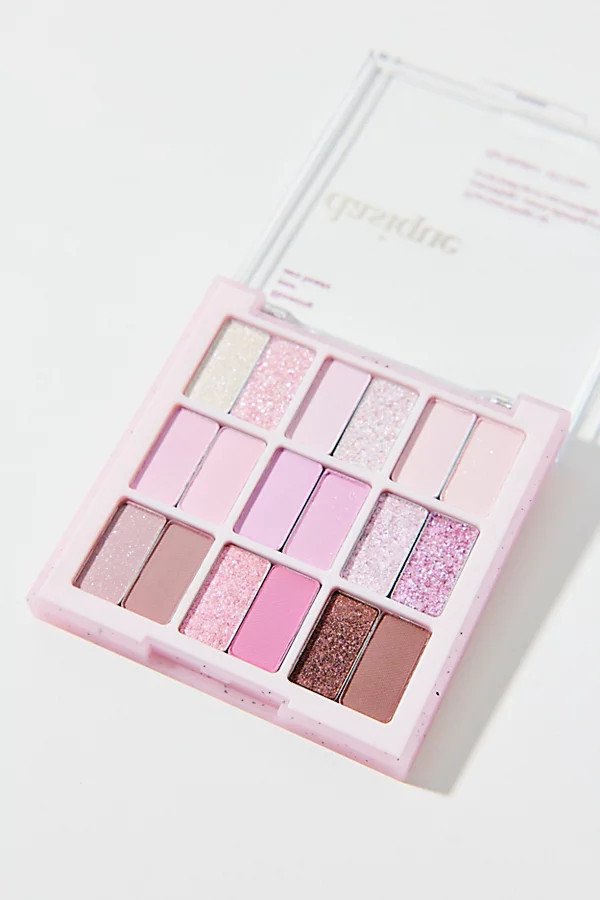 Dasique All-In-One Eyeshadow Palette at Urban Outfitters | Urban Outfitters (US and RoW)