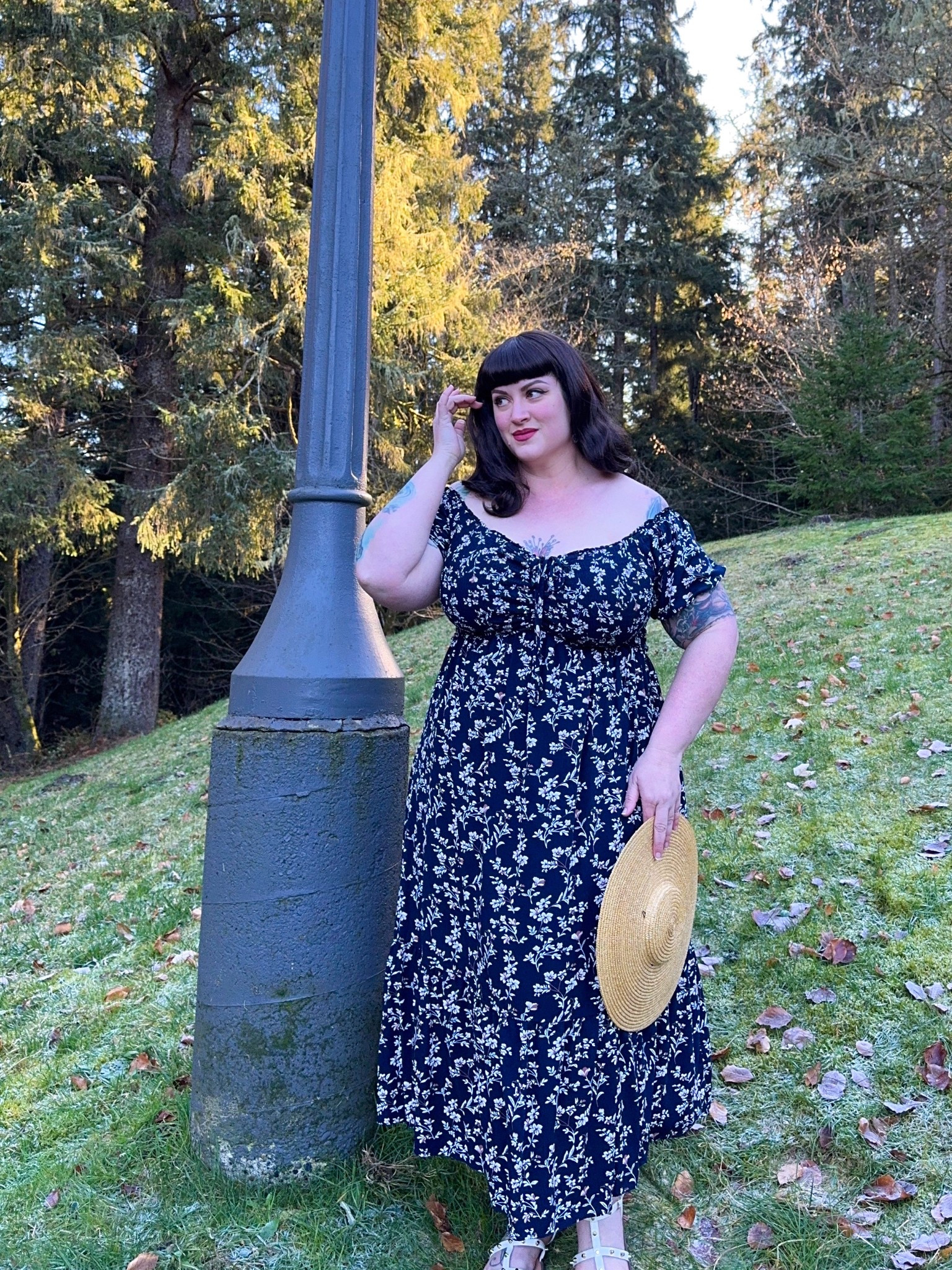 Navy blue floral off shoulder maxi dresss

#LTKOver40 #LTKFindsUnder50 #LTKPlusSize