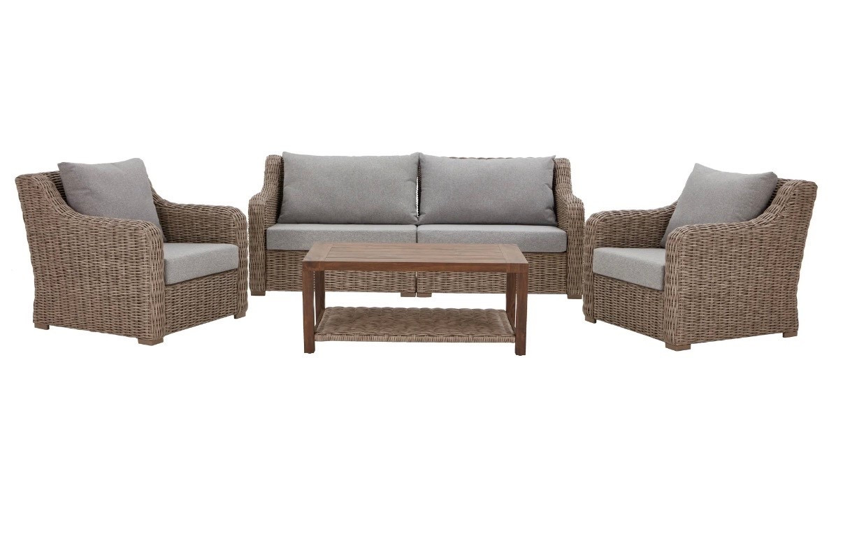 Four piece patio sett

#LTKHome