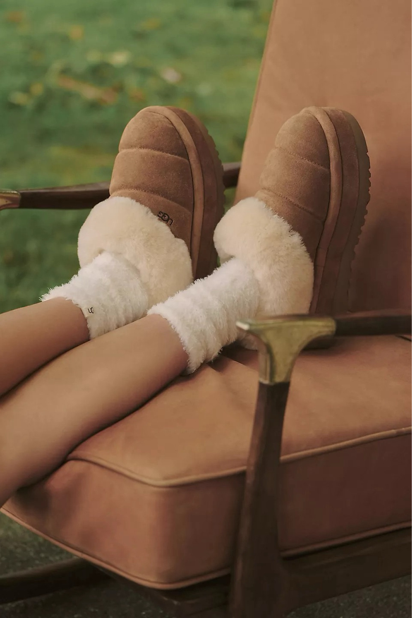 Ugg slippers, and the look for less 🍂

𝐻𝒾𝒾𝒾, 𝓁𝑜𝓋𝑒𝓁𝓎! 𝐹𝑜𝓁𝓁𝑜𝓌 𝓂𝓎 𝓈𝒽𝑜𝓅, 𝒶𝓃𝒹 𝑔𝑒𝓉 𝓂𝓎 𝑒𝓍𝒸𝓁𝓊𝓈𝒾𝓋𝑒 𝒶𝓅𝓅-𝑜𝓃𝓁𝓎 𝒸𝑜𝓃𝓉𝑒𝓃𝓉! 𝒮𝑜 𝑔𝓁𝒶𝒹 𝓎𝑜𝓊'𝓇𝑒 𝒽𝑒𝓇𝑒. 

LTK find, chic, aesthetic, trending, stylish, minimalist style, affordable, home, decor, interior design, beauty, ootd, dupe, look for less, y2k, Amazon, Amazon fashion, Amazon finds, Amazon home, Amazon style, fall fashion, fall home decor, fall style, fall home, Halloween, thanksgiving, holiday, fall outfit, seasonal, decor, decorations, Christmas, Christmas decorations #ugg #slippers #slides #boots #dupe 

#LTKGiftGuide #LTKStyleTip #LTKShoeCrush