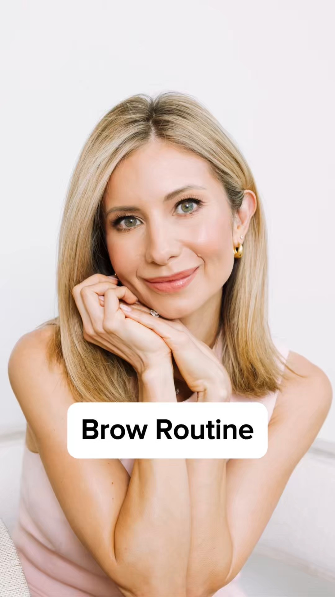 Brows that lift & define ✨
This short and easy eyebrow routine I’ll show you how I shape, fill, and fluff my brows. 

Products & Shades:
Ravie Beauty, easy everyday brow pencil - Taupe
Kosas, air brow tinted clean volumizing eyebrow gel - Honey Blonde

#LTKOver40 #LTKBeauty