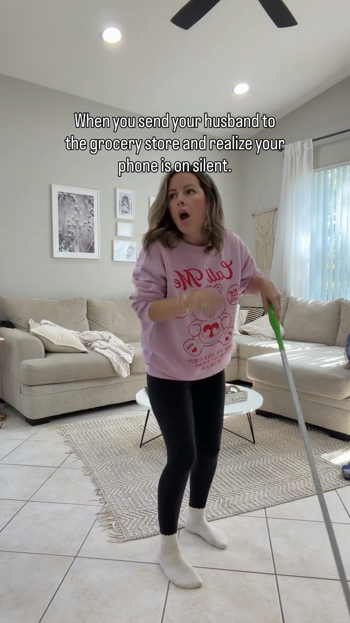 He should know me better tho 📱🔕✨

#funny #relatable #wifehumor #grocerystore marriedlife