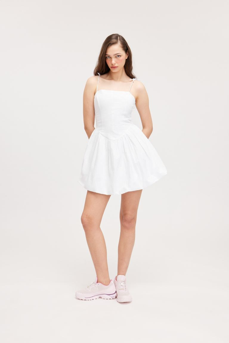 Short Poplin Mini Dress - Sleeveless - Short - White - Ladies | H&M GB | H&M (UK, MY, IN, SG, PH, TW, HK)