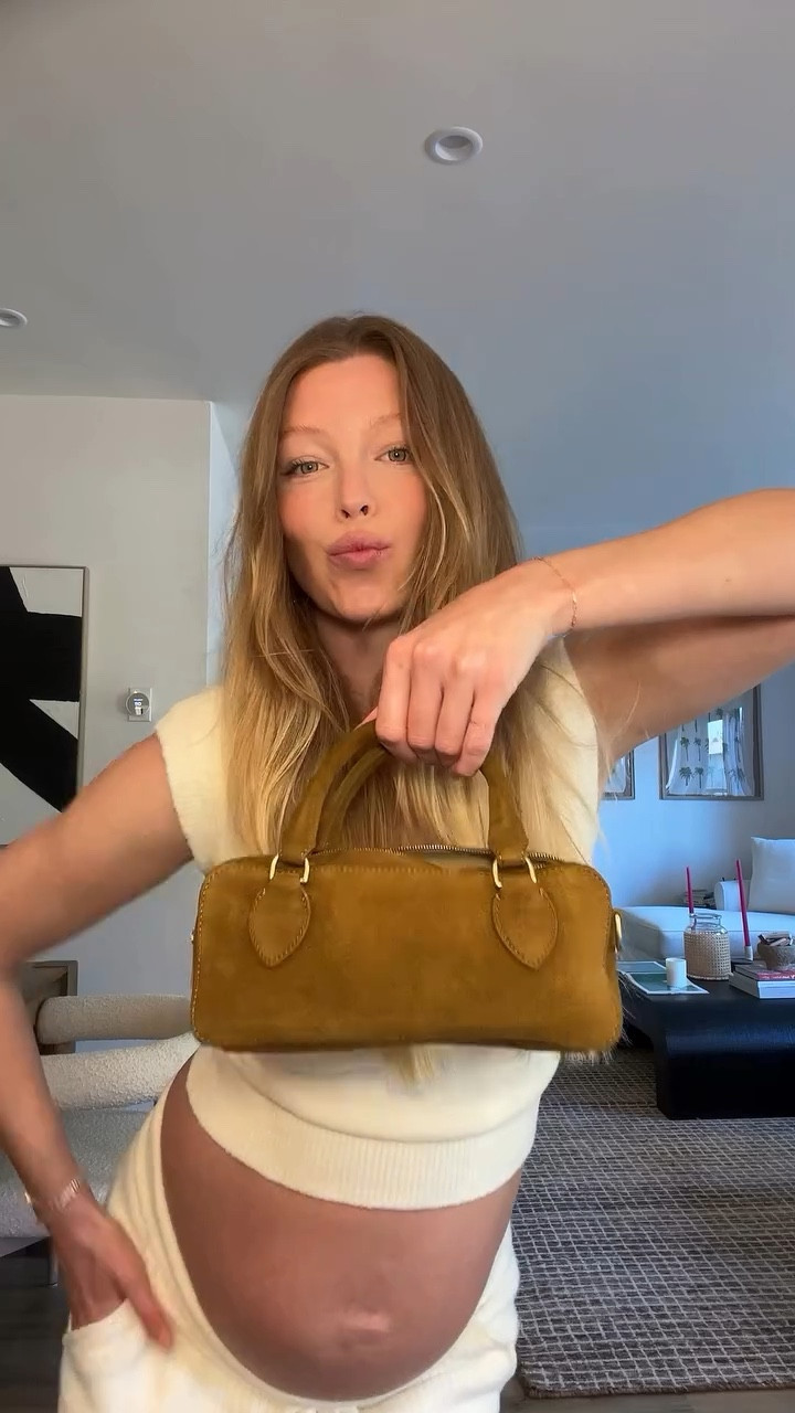 stilllll pregnant! & still finding non maternity clothes that fit!