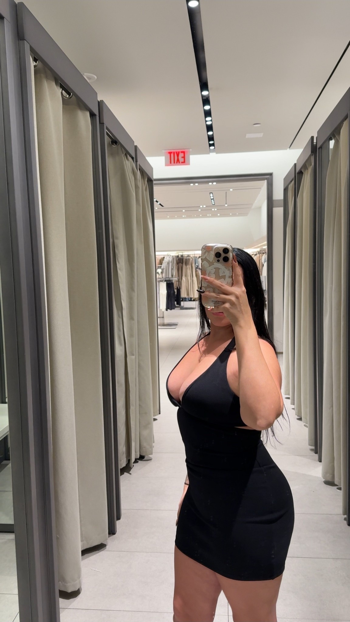 Zara little black dress 
Size small

#LTKootd #LTKPetite #LTKSpringSale