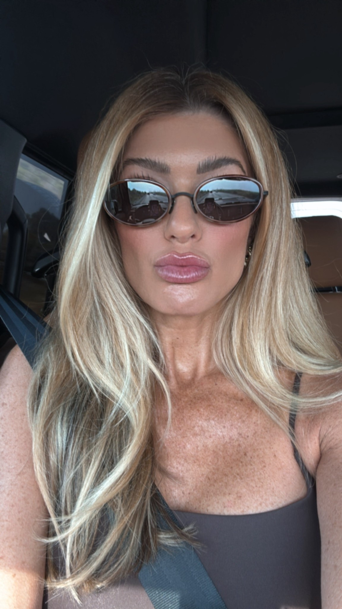 Love these sunglasses 🕶️ 


brown sunglasses, eyewear, fall tends, fall find 

#LTKFindsUnder50 #LTKStyleTip #LTKFindsUnder100