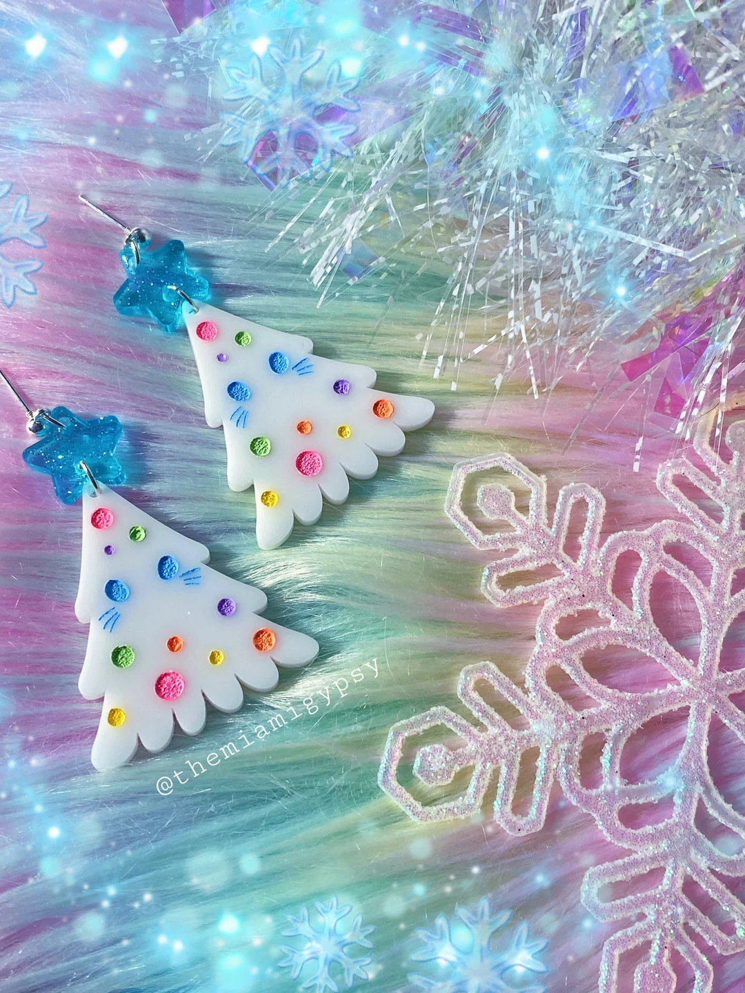 Sugar Cookie Kitty Christmas Tree Acrylic Earrings - Etsy | Etsy (US)