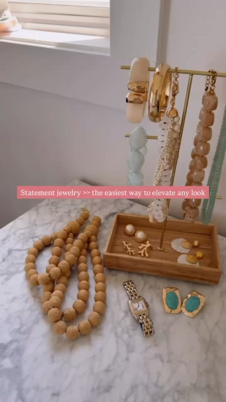 Statement jewelry is such a fun accessory for any season! Here are some of my favorites!

Loverly Grey, statement jewelry, statement accessories, statement necklace, statement earrings, statement bracelet 

#LTKootd