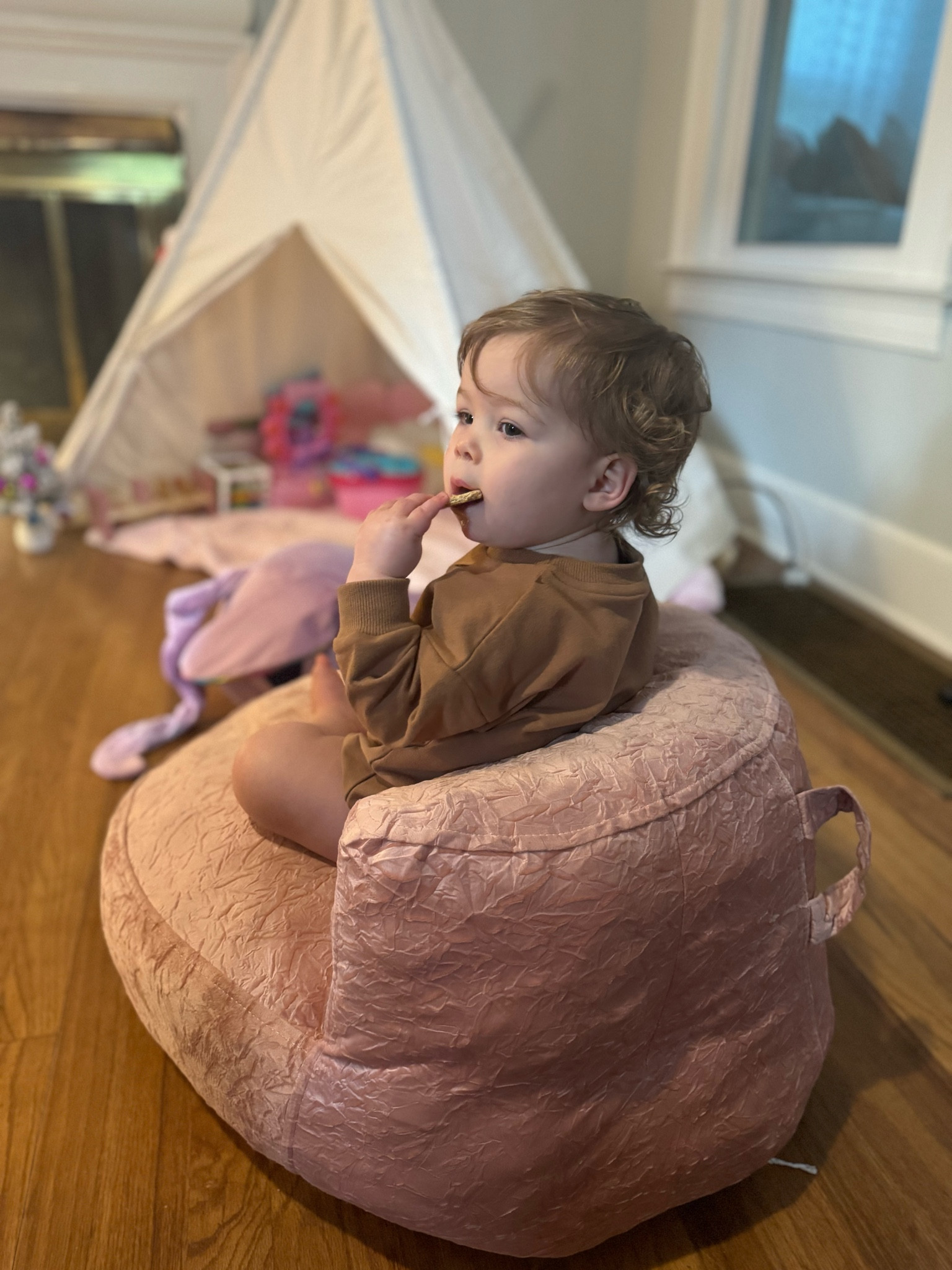 Toddler chair

#LTKKids #LTKFamily #LTKHome