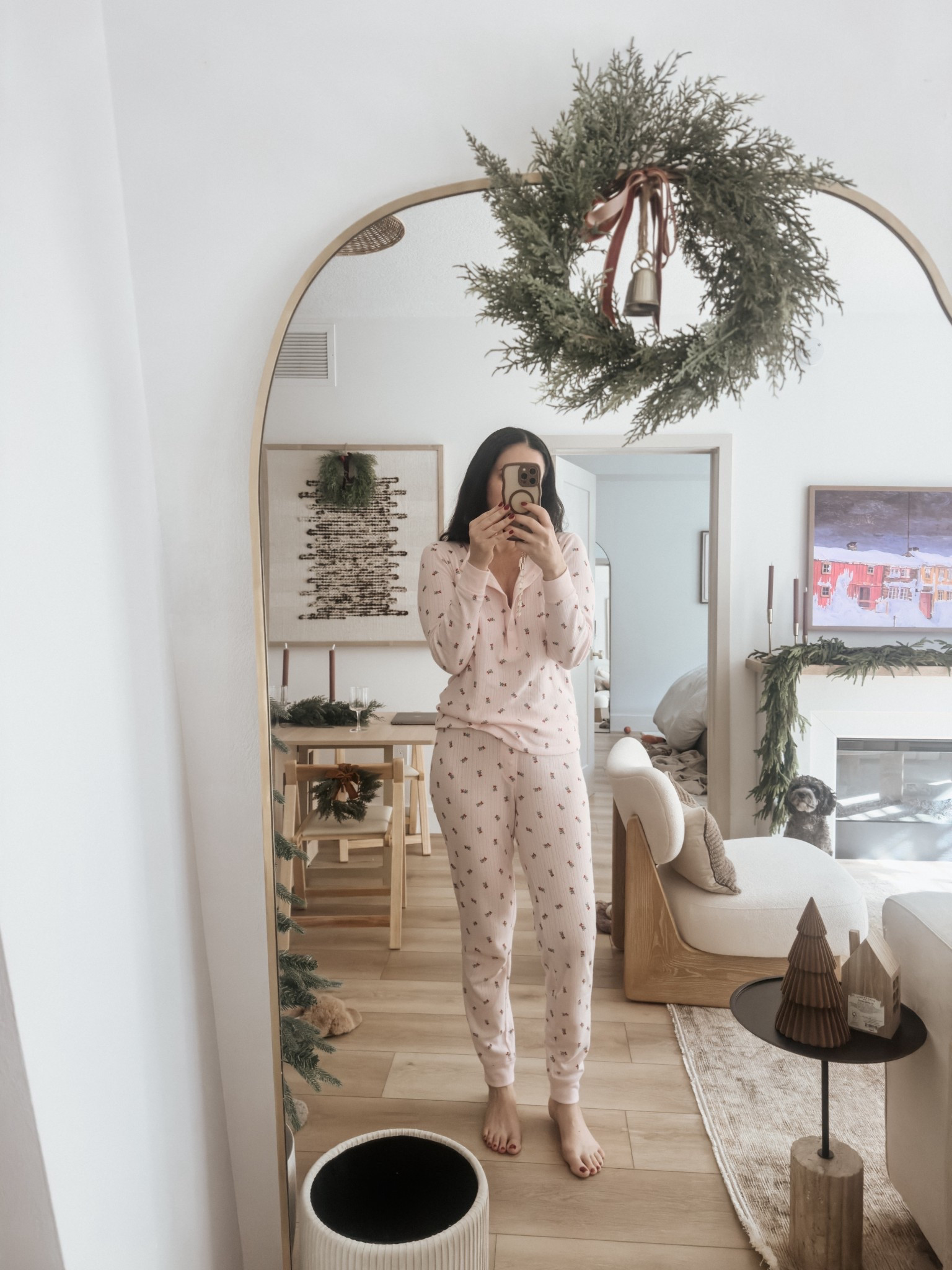 BOGO on Victoria Secret PJS today! This set with little mistletoe is SO soft and comfy. Comes in different colors and a shorts version I bought in grey  

#LTKSaleAlert #LTKGiftGuide #LTKselfcare