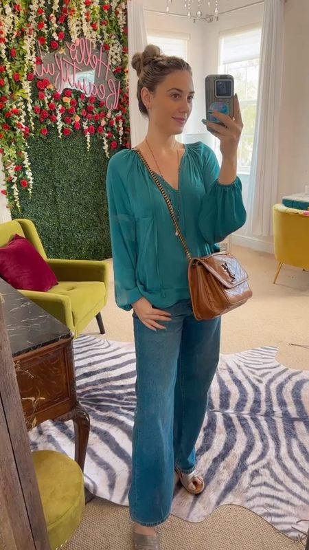 Todays Boho inspired OOTD💛 This top is the perfect free people dupe! Found it on Amazon 😍 Jeans from Anthropologie, bag from YSL and sandals from DSW! 
 


#LTKfit #LTKbeauty #LTKFind
