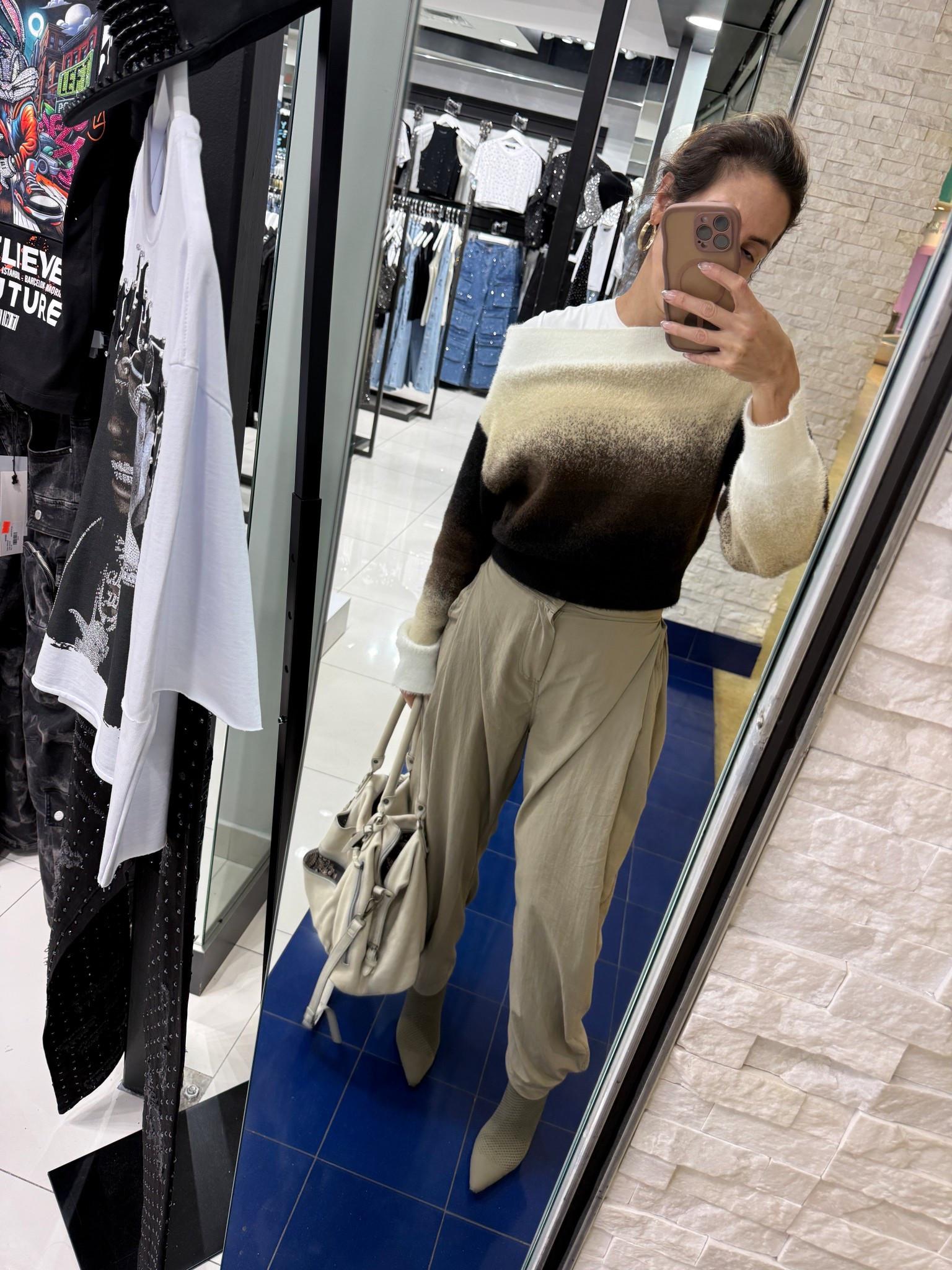 OOTD
Esto fue sin ganas de vestirme en la mañana! 