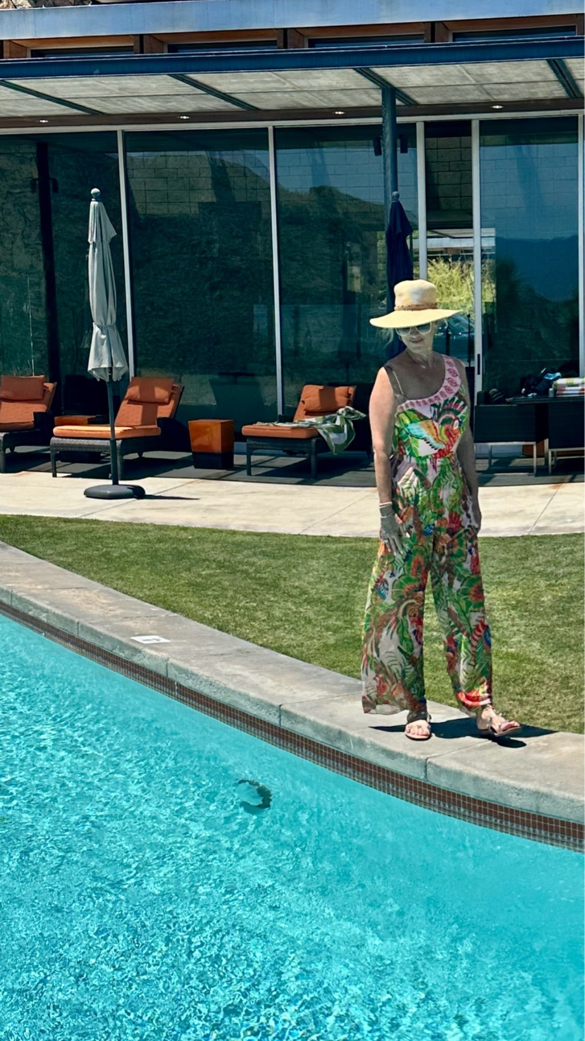 This 2 piece swim set is perfect for your vacation plans!

#LTKdayinmylife #LTKMidsize #LTKTravel