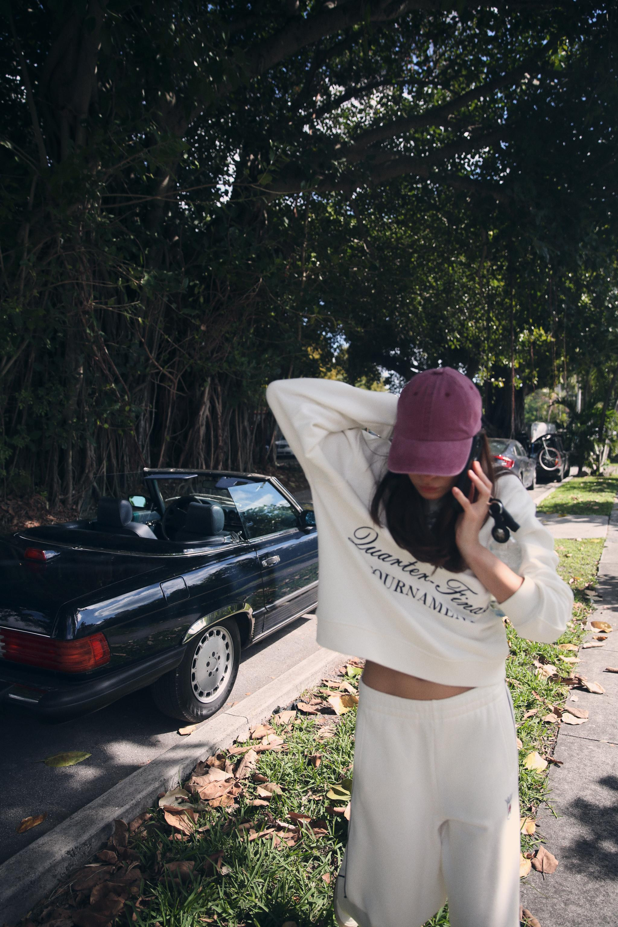 FRONT EMBROIDERY SWEATSHIRT | Zara US