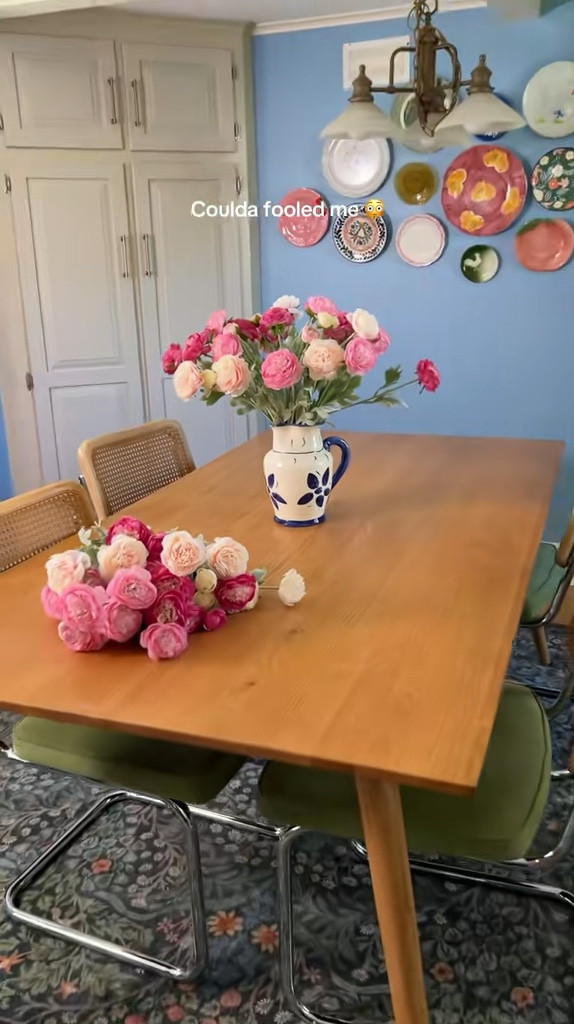 The easiest way to brighten up a room 🤩🌸

#LTKHome