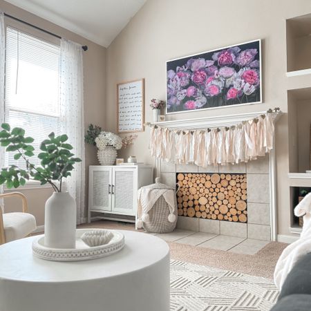Modern Organic Living Room With Target 


#livingroom #target #modernorganic #samsungus #theframe #tv #fireplace #coffeetable

#LTKfindsunder100 #LTKhome #LTKfindsunder50