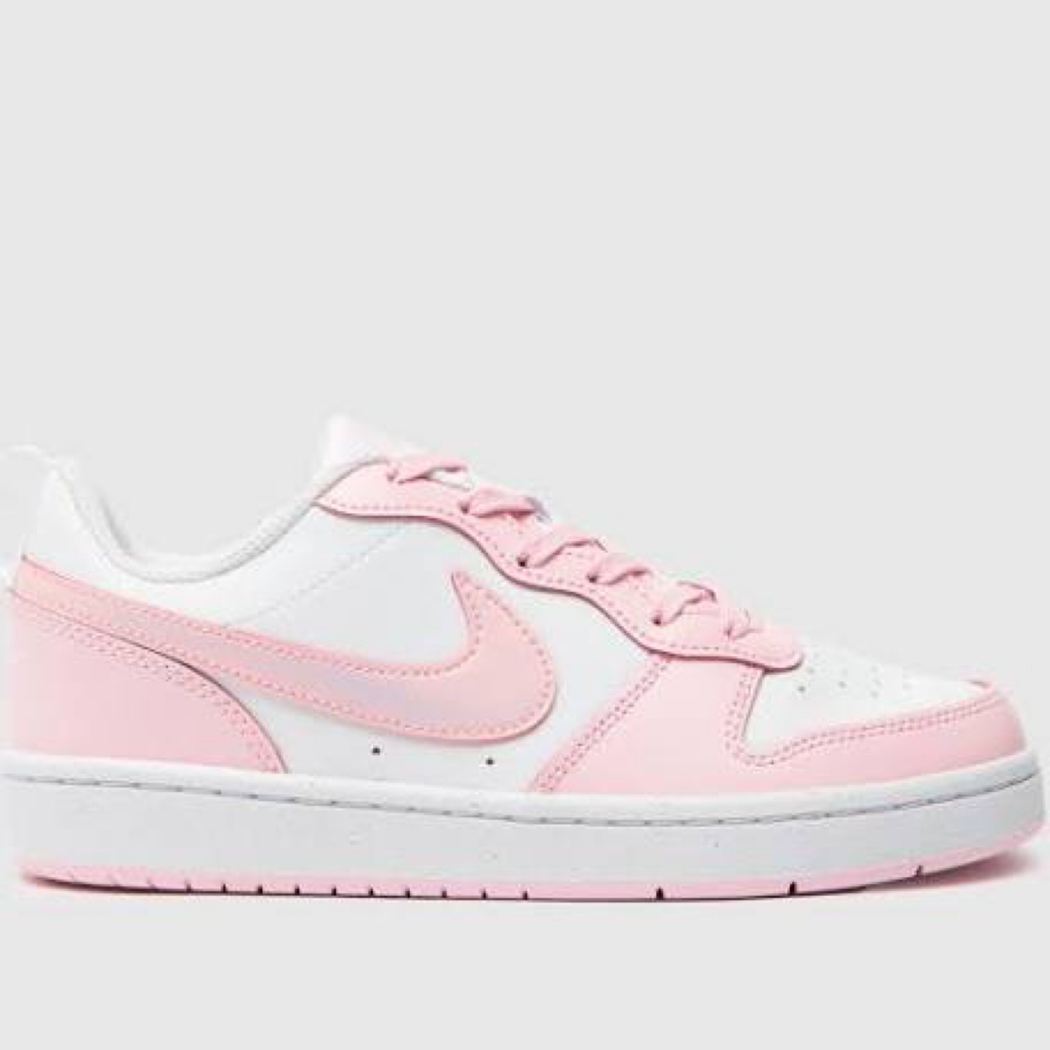 Nike Dunks 

The youth Nike Court Borough Low 2 trainer arrives in a cute white and pale pink colourway! This fit boasts a smooth leather upper, complete with iconic Swoosh branding in pink, and pink detailing on the sole. We know this will be a hit with the kids! 

UPPER: Leather
LINING: Fabric
OUTSOLE: Rubber
Colour: White & Pink

#LTKGiftGuide #LTKkids #LTKstyletip