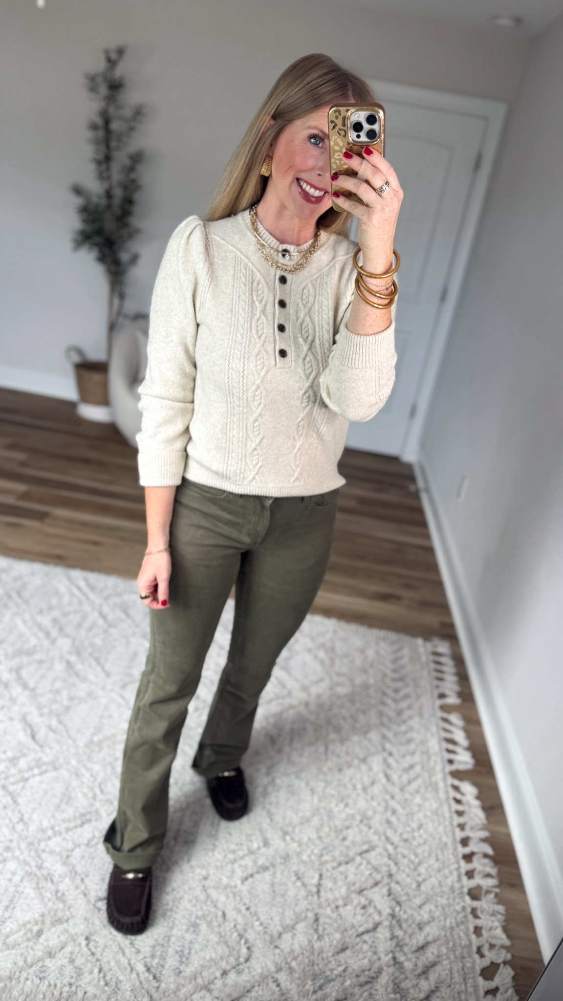 Weekend Walmart Wins try-on
Cable knit henley sweater- small
Olive green bootcut pants- 6L, would prefer regular length

#LTKootd