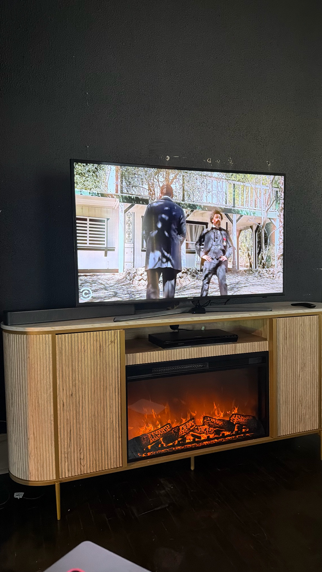 Updated the TV Stand 😍

#LTKHome #LTKdayinmylife #LTKmomlife
