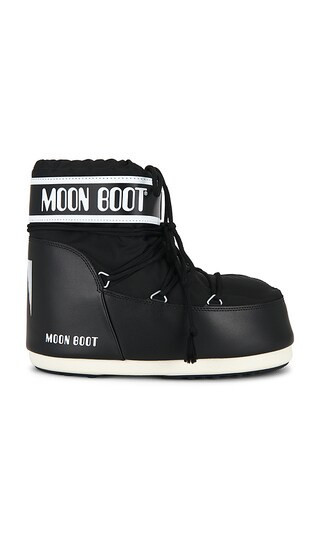 MOON BOOT Icon Low Nylon Boot in Black. - size 39-41 | Revolve Clothing (Global)