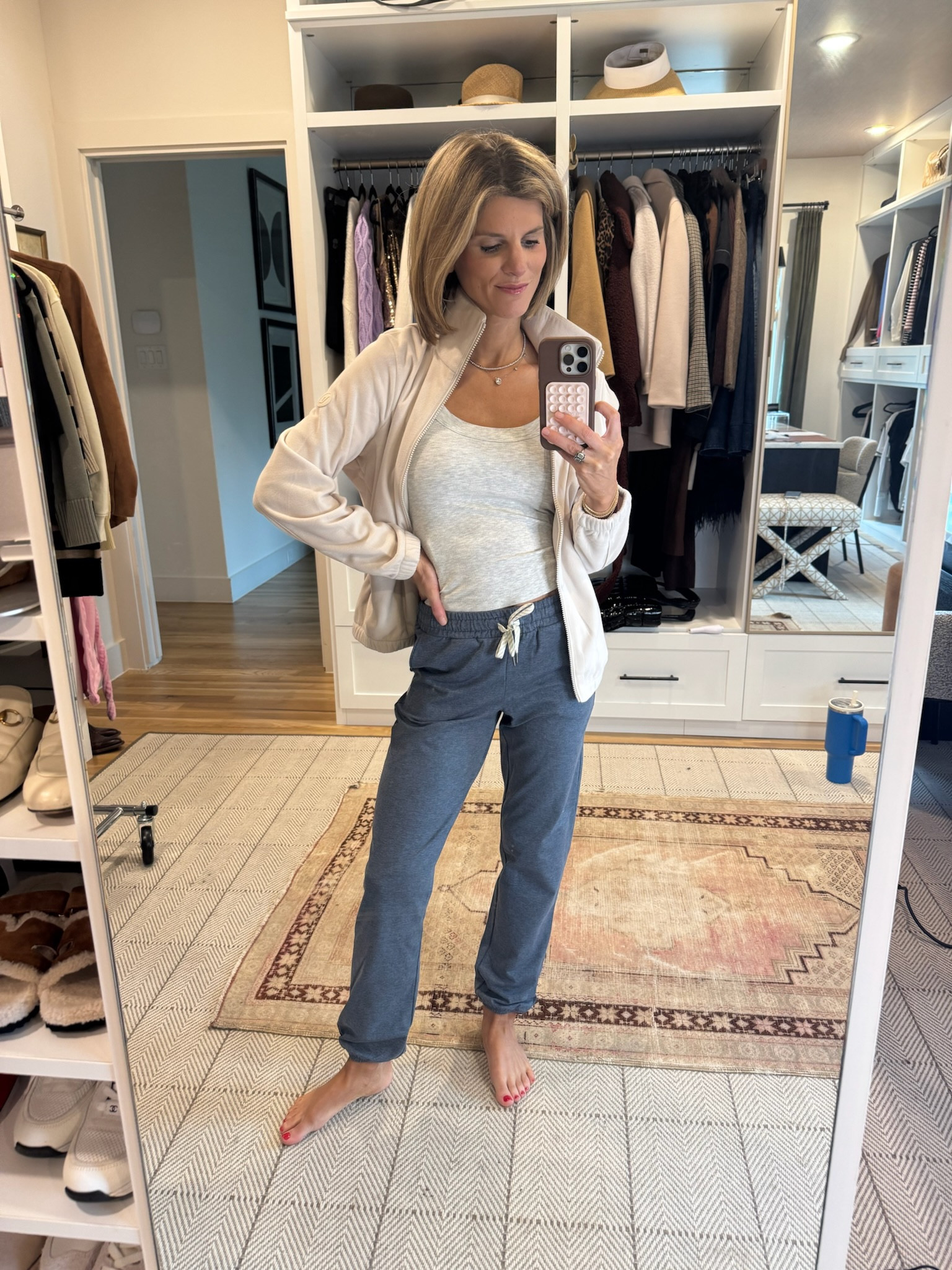 Wearing xs in everything

 #vuoripartner @vuoriclothing