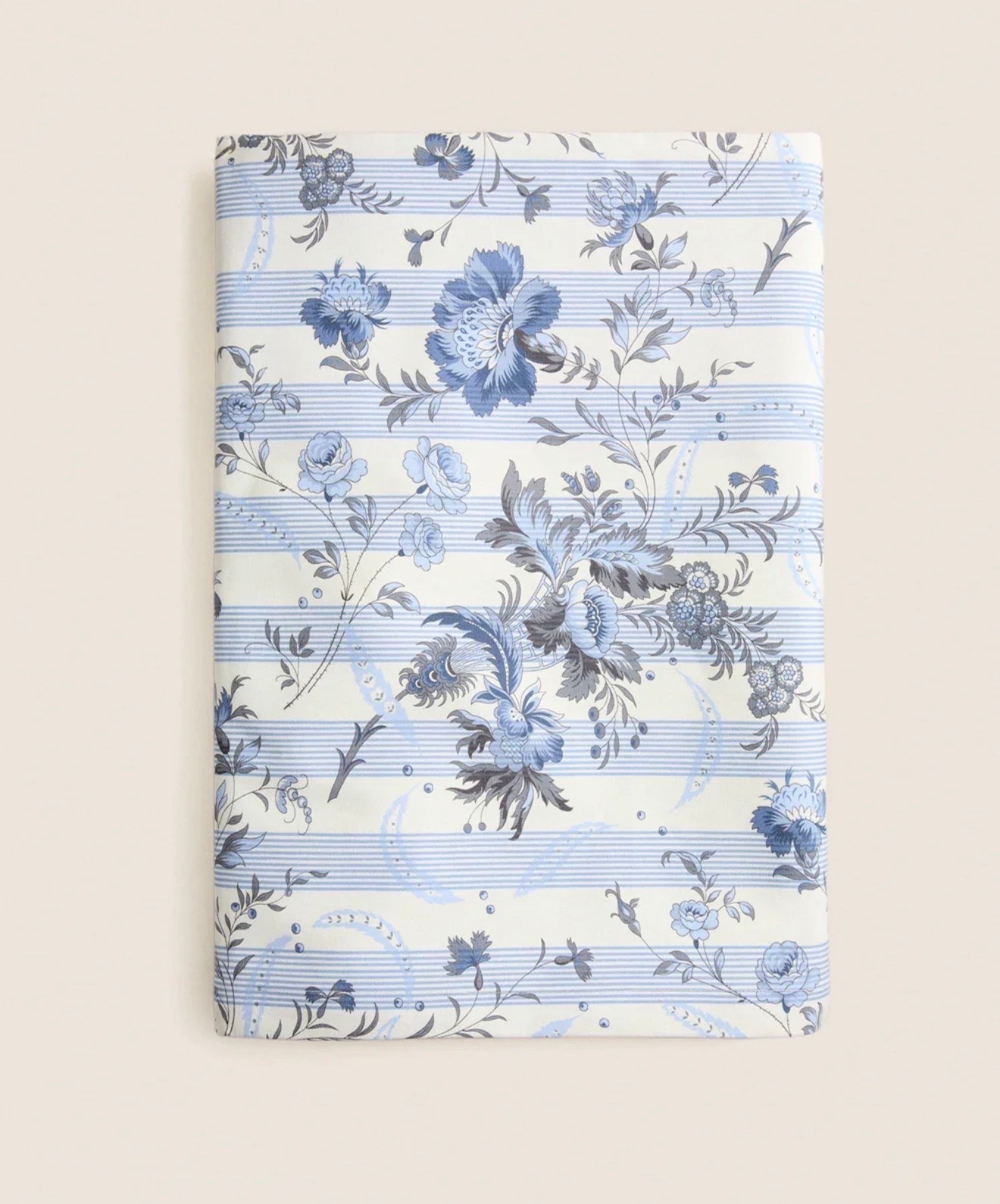 The most gorgeous blue chintz tablecloth

#LTKHome