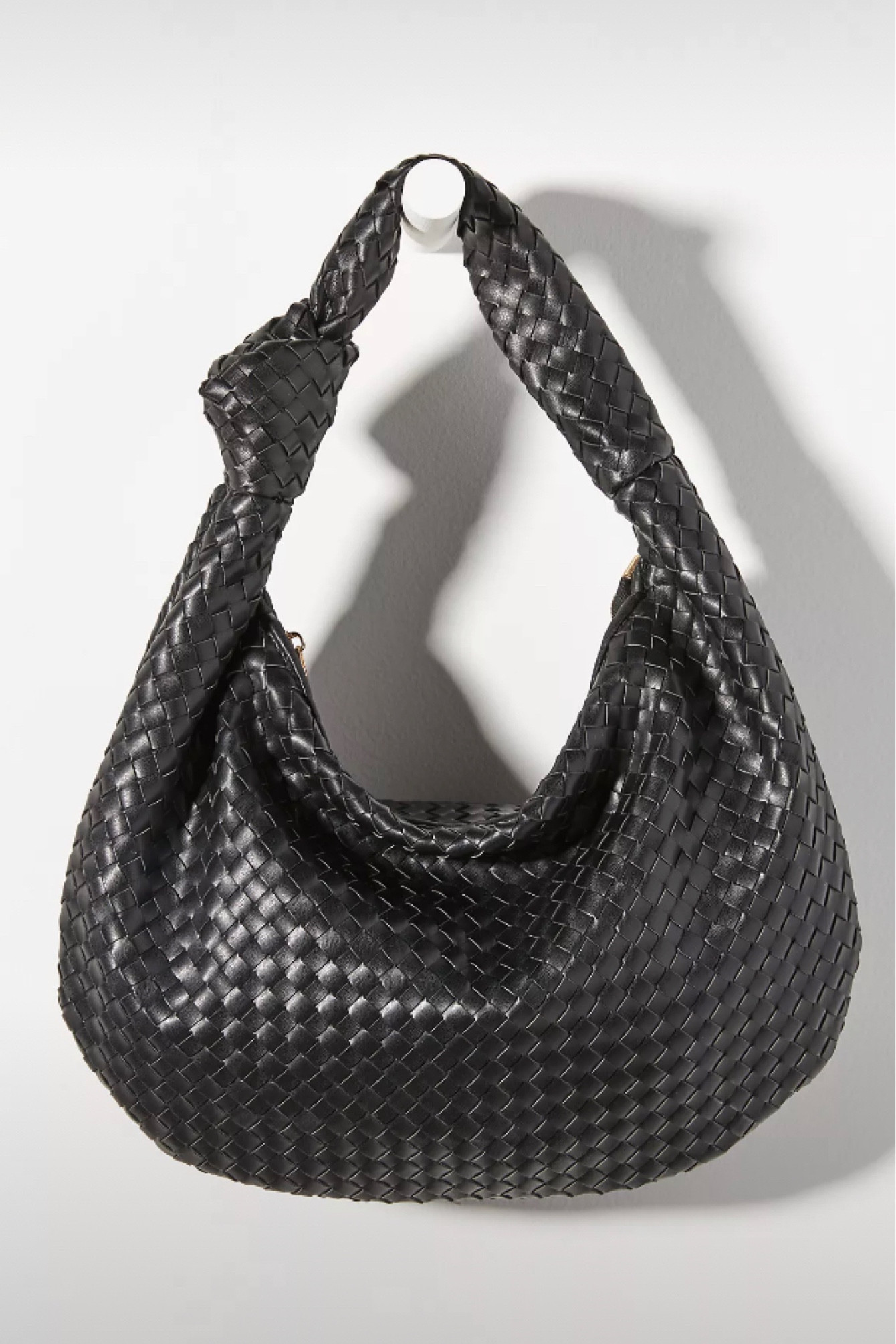 New favorite Anthropologie shoulder bag! Huge and super in trend. perfect bottega ✨dupe✨ at an affordable price




Bag. Leather. Woven. Shoulder bag. LTK find. Fashion. Anthropologie  

#LTKstyletip #LTKGiftGuide #LTKitbag