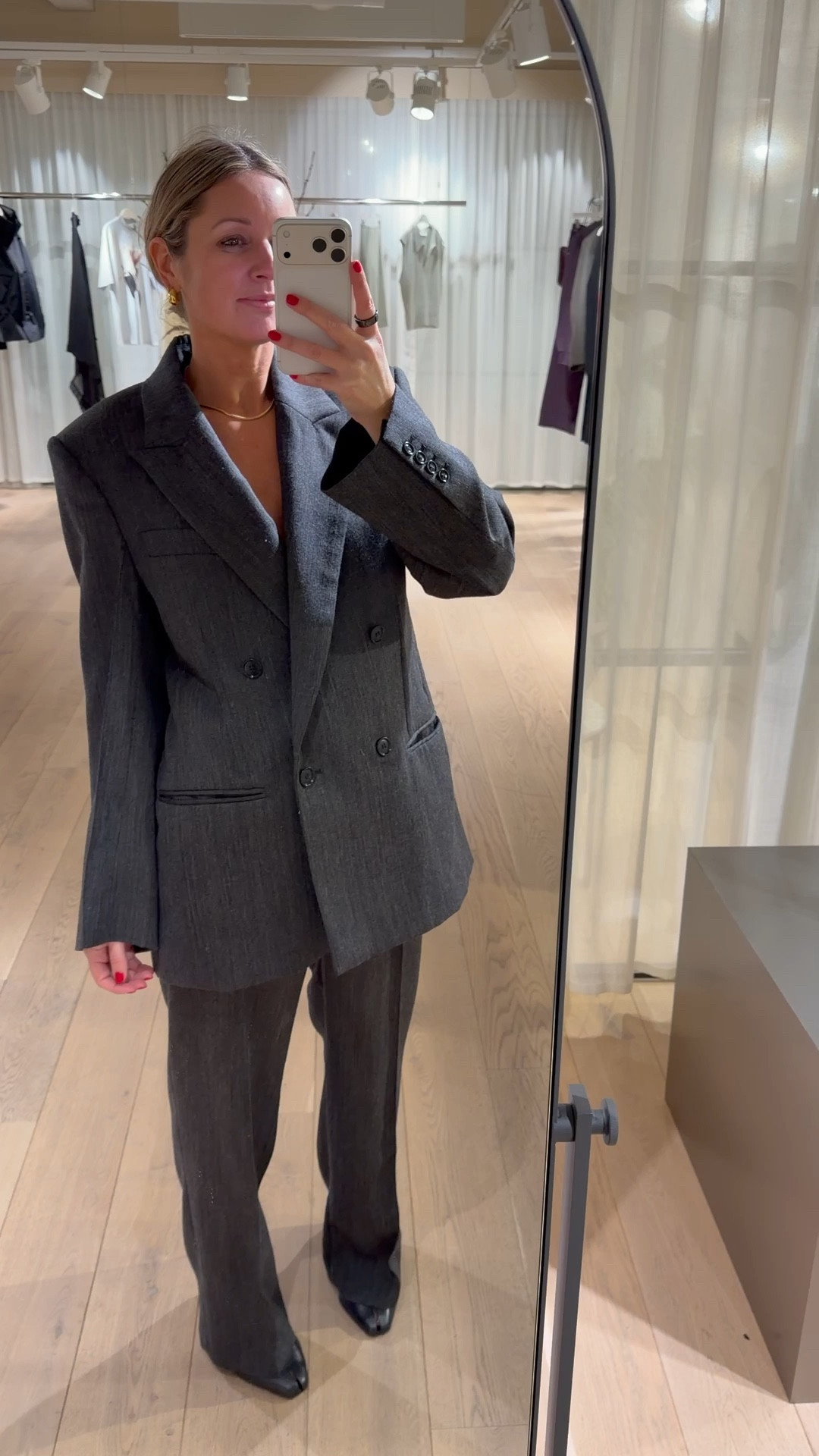 This suit 🤍🤍🤍 H&M Studio SS26 

#LTKspring #LTKspringtrends #LTKUK