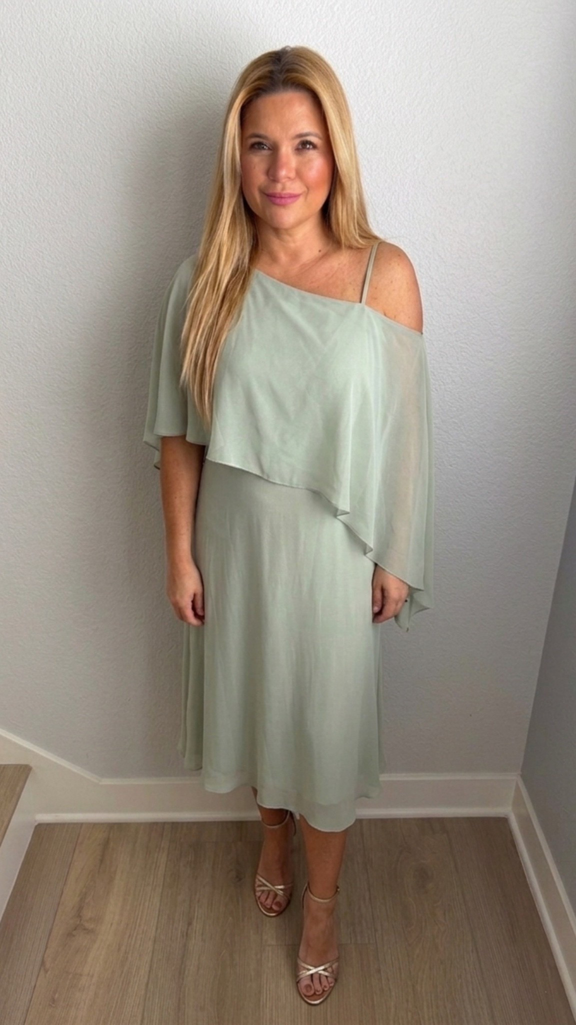 The dress that does all the work 💚 Flowy, flattering, and timeless—paired with delicate heels for the perfect polished finish. #LTKFinds #LTKStyle

XOXO,
Ana Randall 💗

#LTKsummer #LTKstyletip #LTKshoes