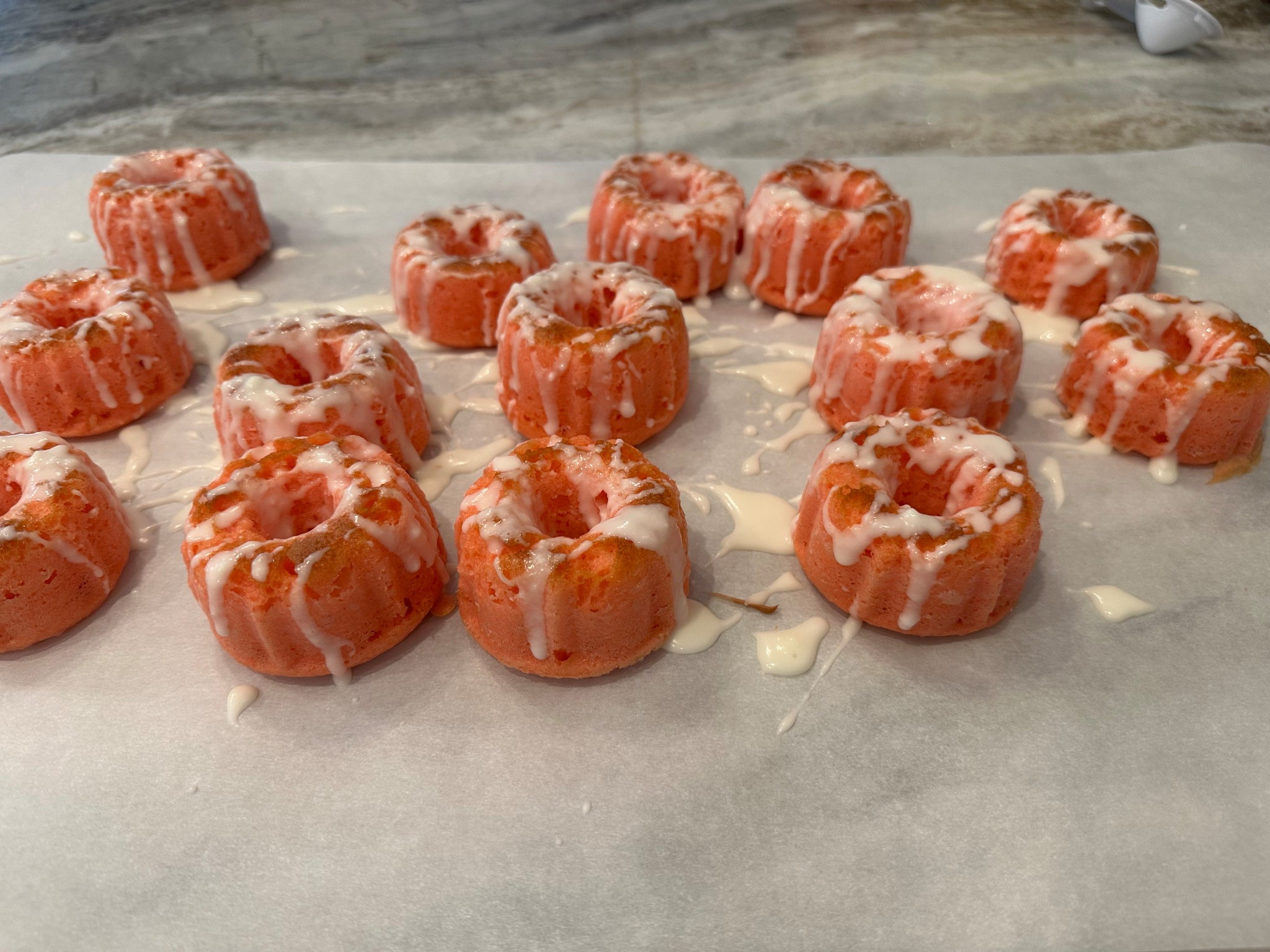 Mini bundt cakes! 

#LTKFindsUnder50 #LTKHome #LTKSeasonal