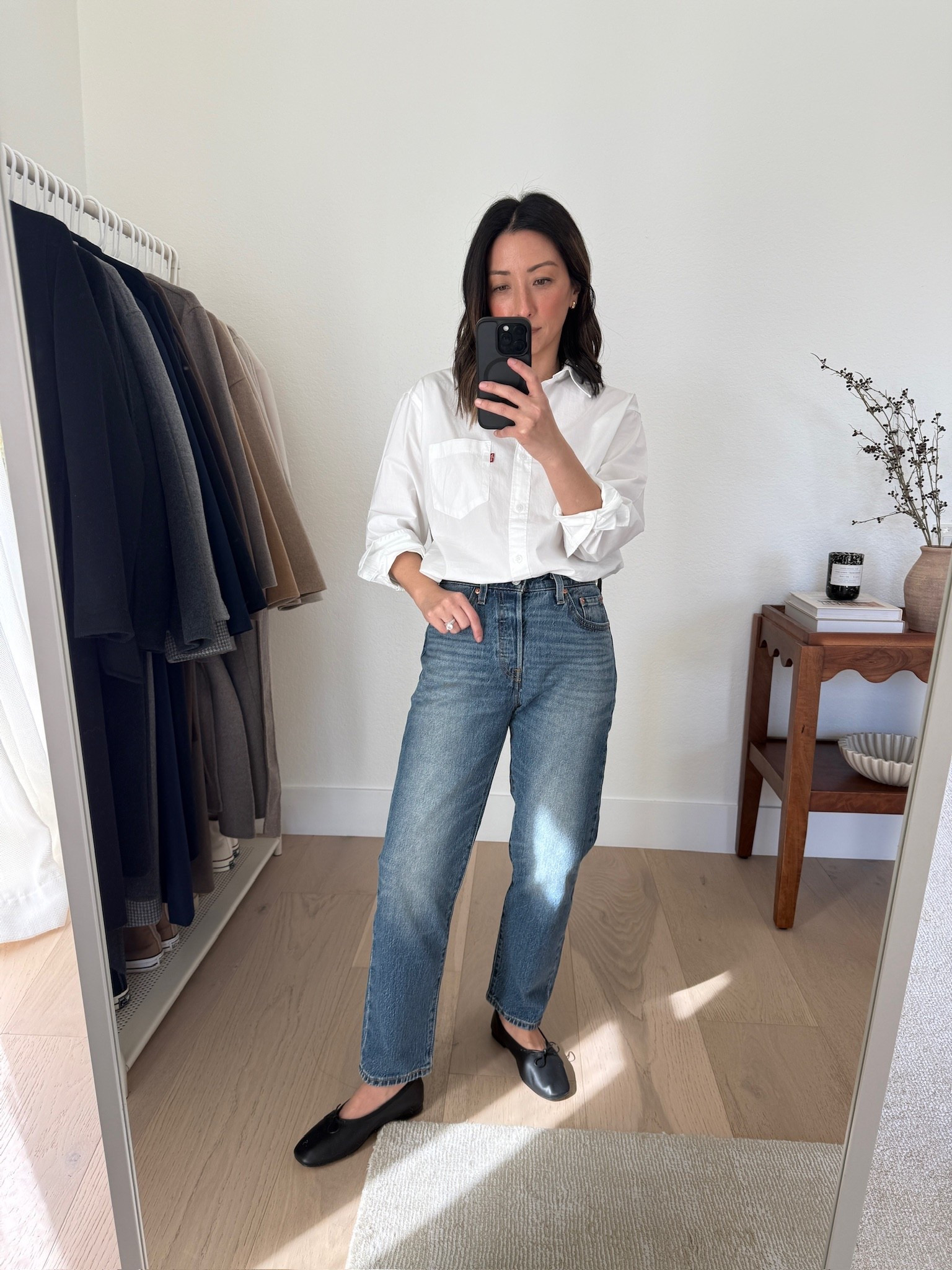 @levis 501 Original Crop jeans in the color Jazz Pop. #LevisLTKPartner

Size 25 x 26

#LTKPetite