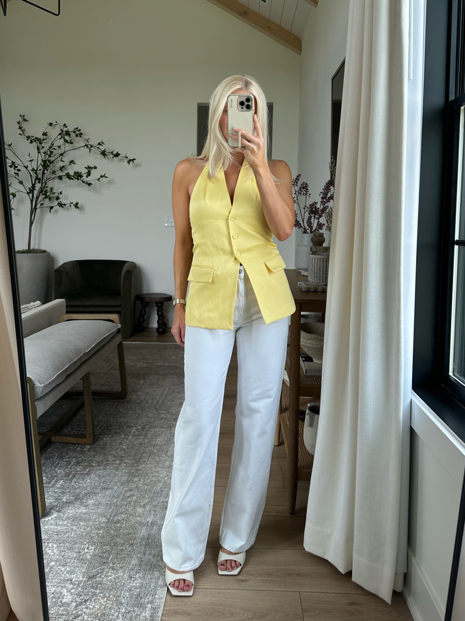 Mango MDW Sale - Get 30% off $230+ with code: WEEKEND 🙌🏻

Wearing a small in top, 4 in jeans, shoes run tts. #kathleenpost #ad #Mango @Mango

#LTKSeasonal #LTKStyleTip #LTKSaleAlert