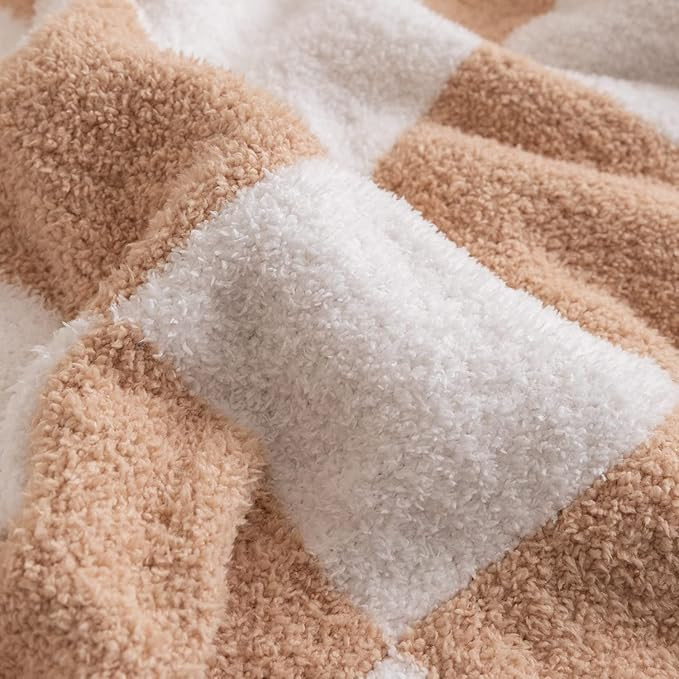 Ultra-Soft Checkered Blanket Microfiber Checkerboard Blanket Reversible, Plaid Cozy Fuzzy Chessbo... | Amazon (US)