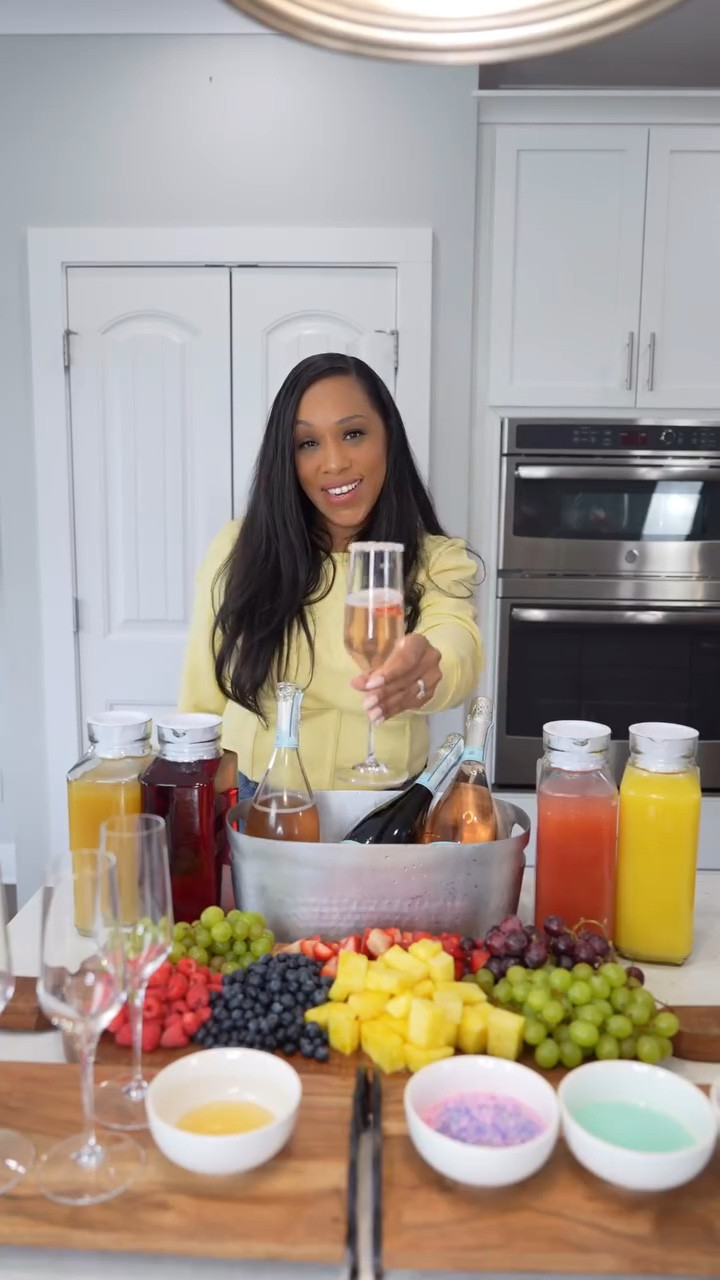 Easy Mimosa Bar perfect for Easter or any Spring gathering🌷🌼

✨[Save This Post]✨

What you will need:

Champagne or Prosseco

Juice (I used pineapple, orange, cran apple, grapefruit. You can use any.

Fruit (I used grapes, strawberries, pineapples, blueberries and raspberries)

Festive Spring Sprinkles (I found some at Homegoods)

Simple syrup

Champagne glassess

Ice Bucket

Ice

1. Add champagne to ice bucket with ice
2. Pour juice in your favorite decanters
3. Set up a champagne glass station and a rimming staton (bowls of sprinkles and simple syrup)
4. Set up fruit

Enjoy!

✨Comment “Mimosa” and I’ll send you the link to everything you need to recreate this Mimosa Bar✨

#mimosa #host #easydrinks #hostess #easterbrunch #mimosabar