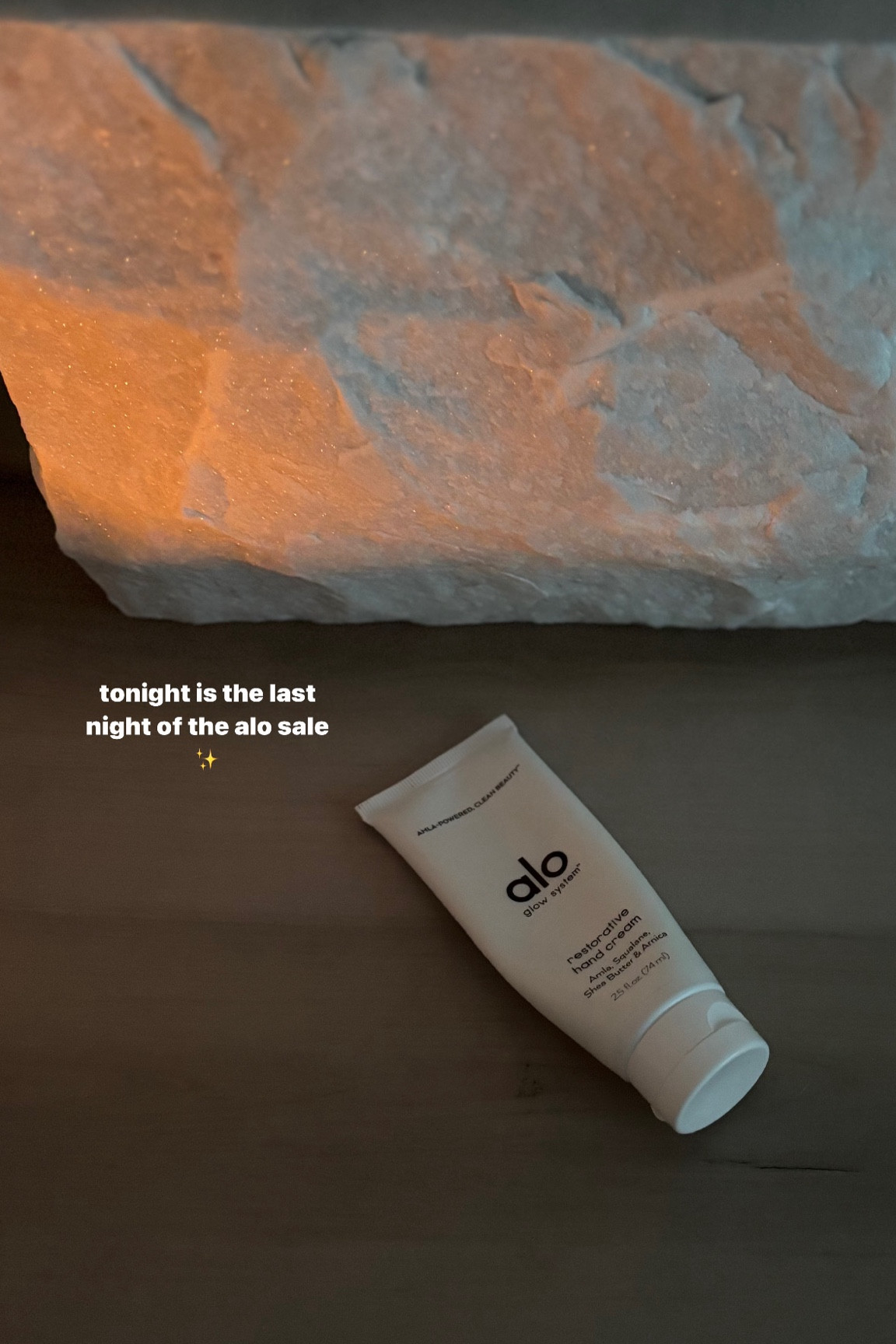 tonight is the last night of the Alo Yoga sale…everything on their website js 30% off! Make sure to get their hand cream…it’s the best hand cream for winter and it always sells out!! ❄️🙏🏽

#LTKGiftGuide #LTKFitness #LTKHoliday