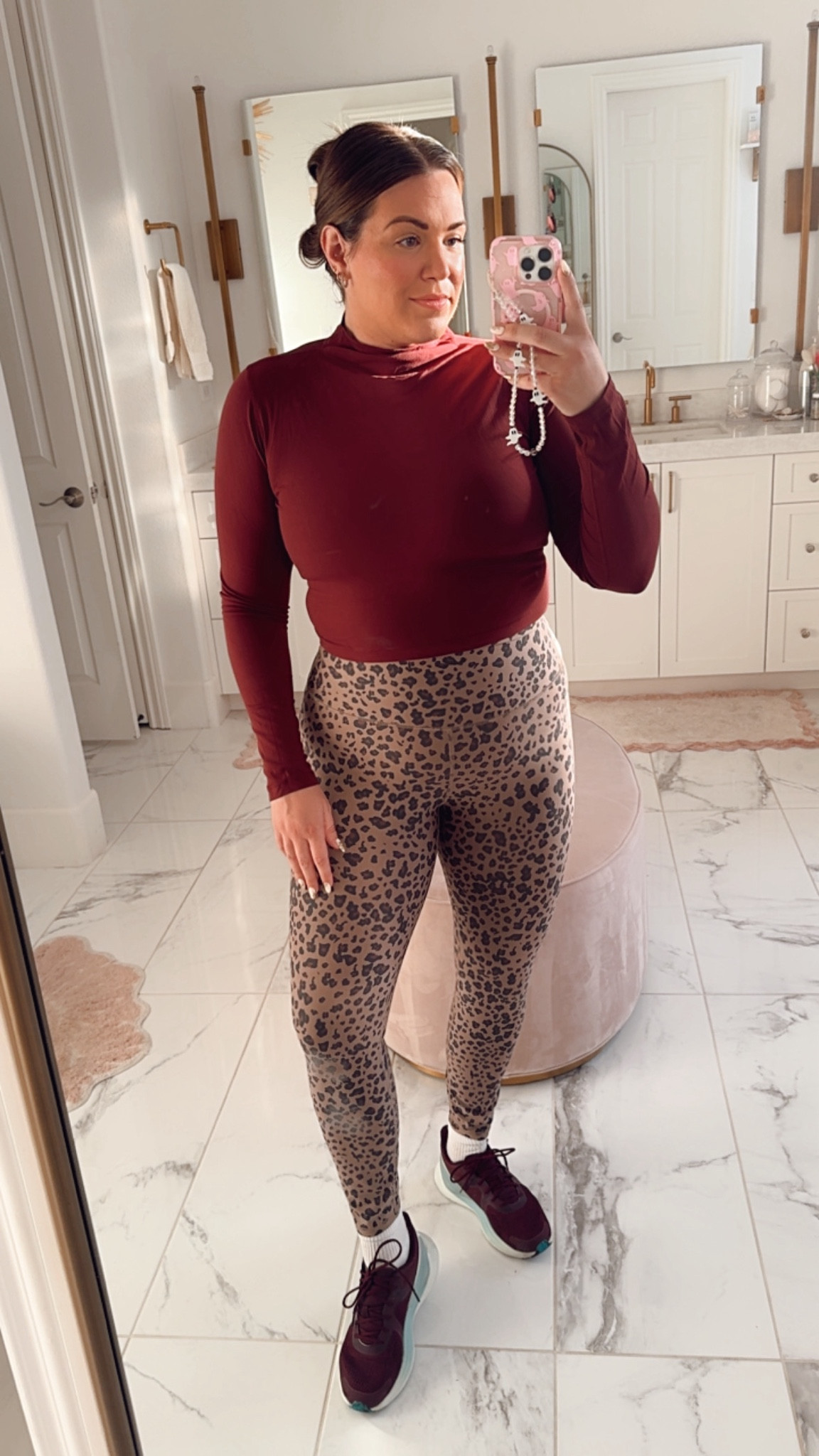 curvy workout look! wearing size 12 in top and size large in leopard leggings 

#LTKMidsize #LTKActive #LTKFitness