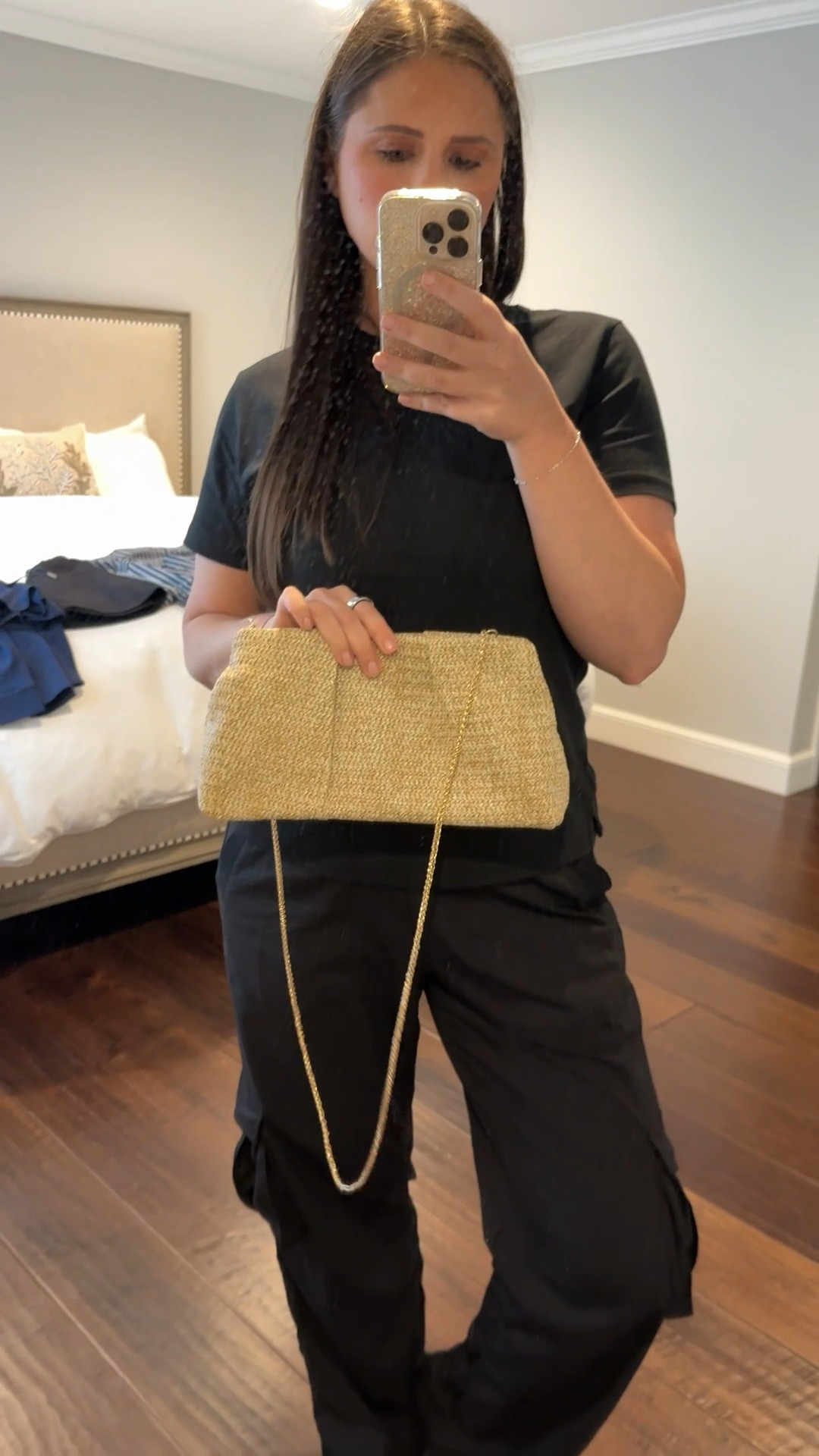 Came home and opening up packages and got this Moda Luxe “breeze clutch”. Perfect for summer and you can hold as a clutch or wear crossbody with the long chain.