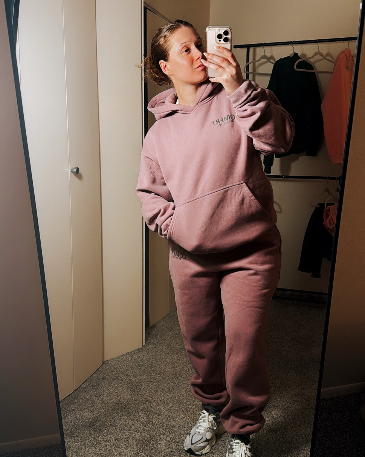 Comfrt meets style! The Orchid Coordinate is the perfect gym layer to wear over your workout clothes—it’s warm, cozy, and so chic. Plus, the color matches my headphones perfectly! 💜💪 #LTKfit #ComfortAndStyle #GymReady #comfrt

#LTKFitness #LTKStyleTip