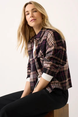 EVEREVE Women's Aiden Crop Flannel Shirt, Size Large, Plaid Black | Evereve
