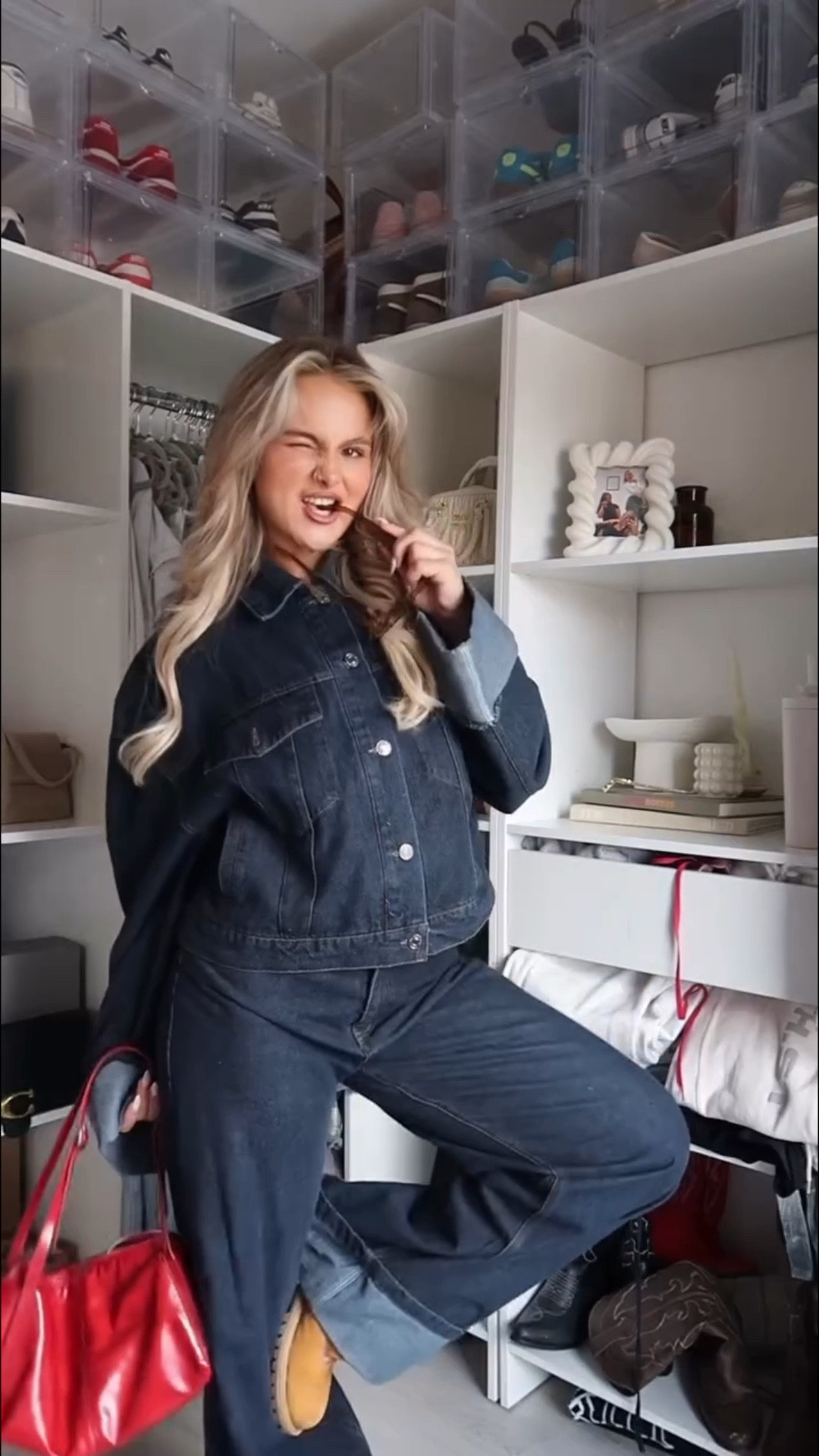 Autumn OOTD 🍂

Denim jacket, wide leg jeans, indigo denim, denim coord, autumn outfit, winter outfitt

#LTKwinter #LTKautumn #LTKjeans