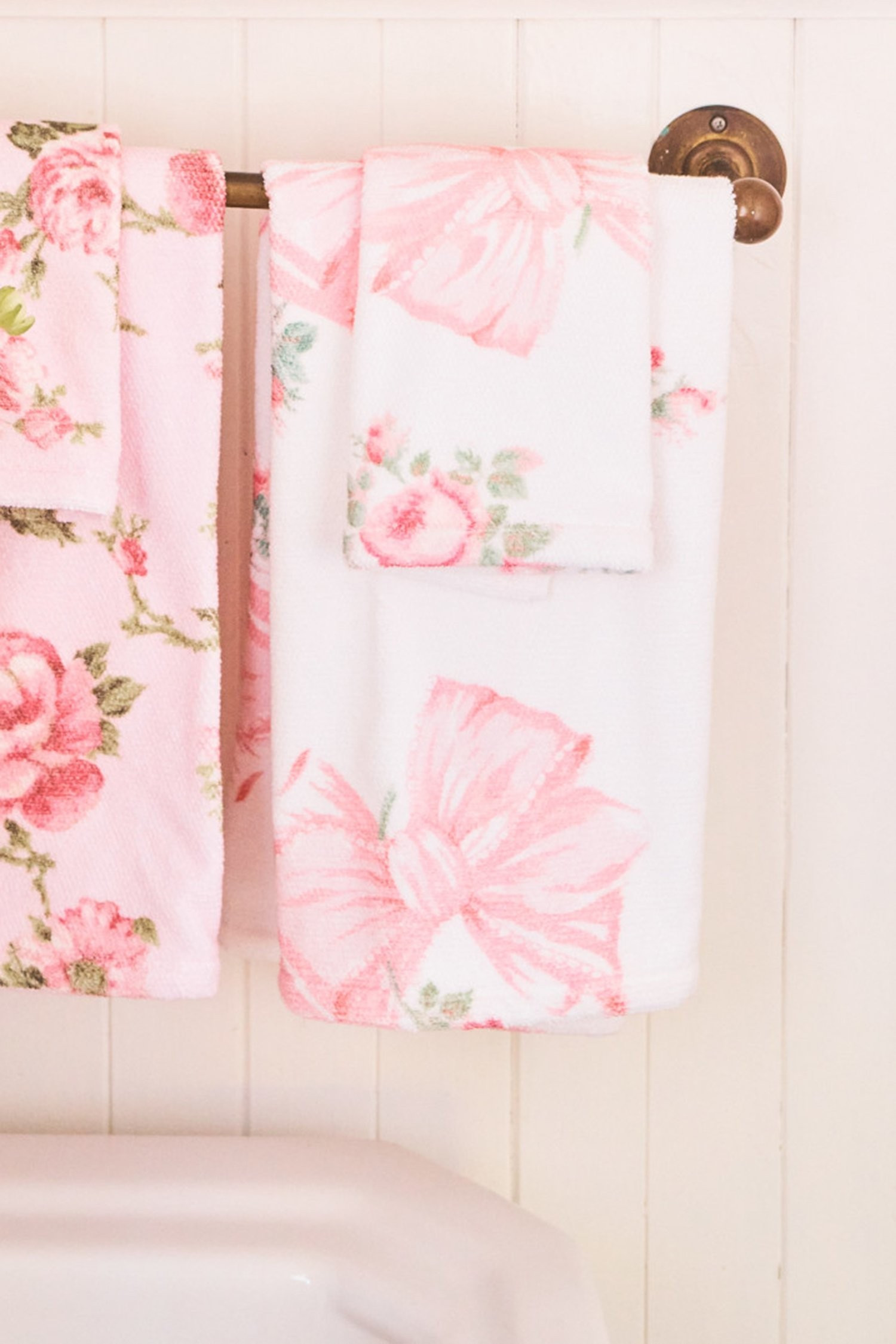 Rosa Beaux Hand Towel | LOVESHACKFANCY