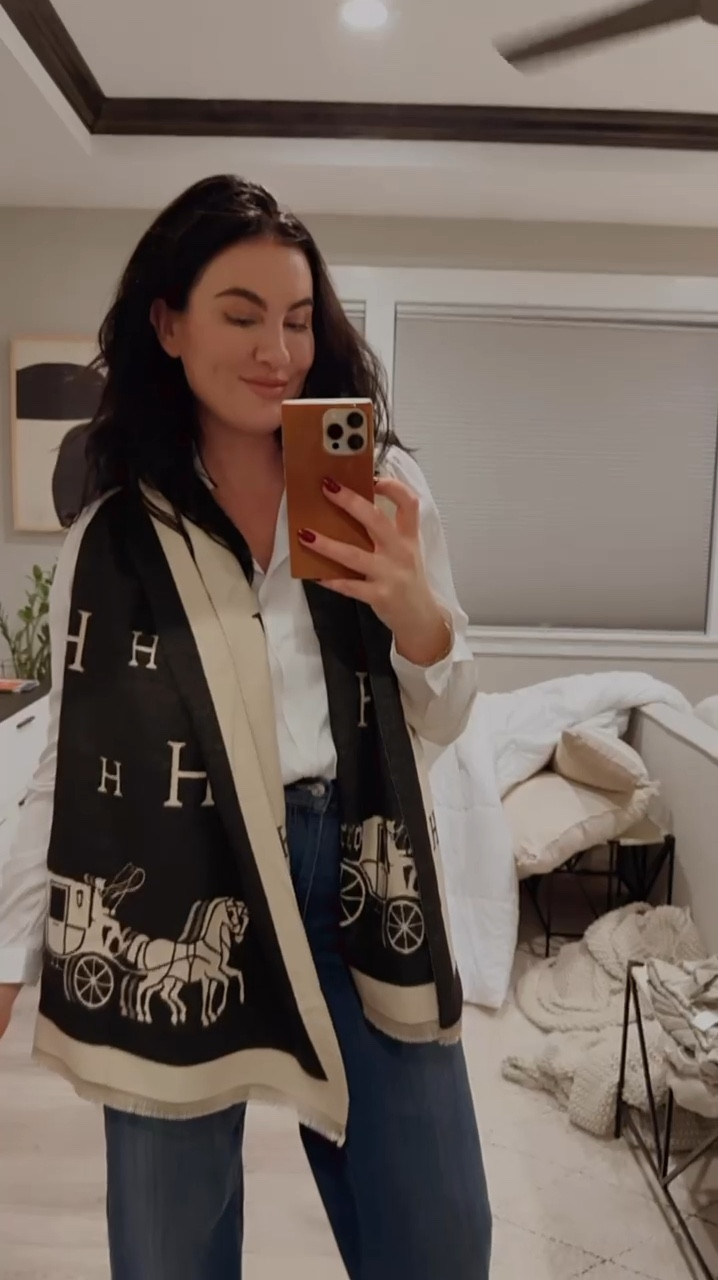 Loving this beautiful scarf that is the perfect Heremes look a like. 

#LTKStyleTip #LTKBeauty #LTKWorkwear