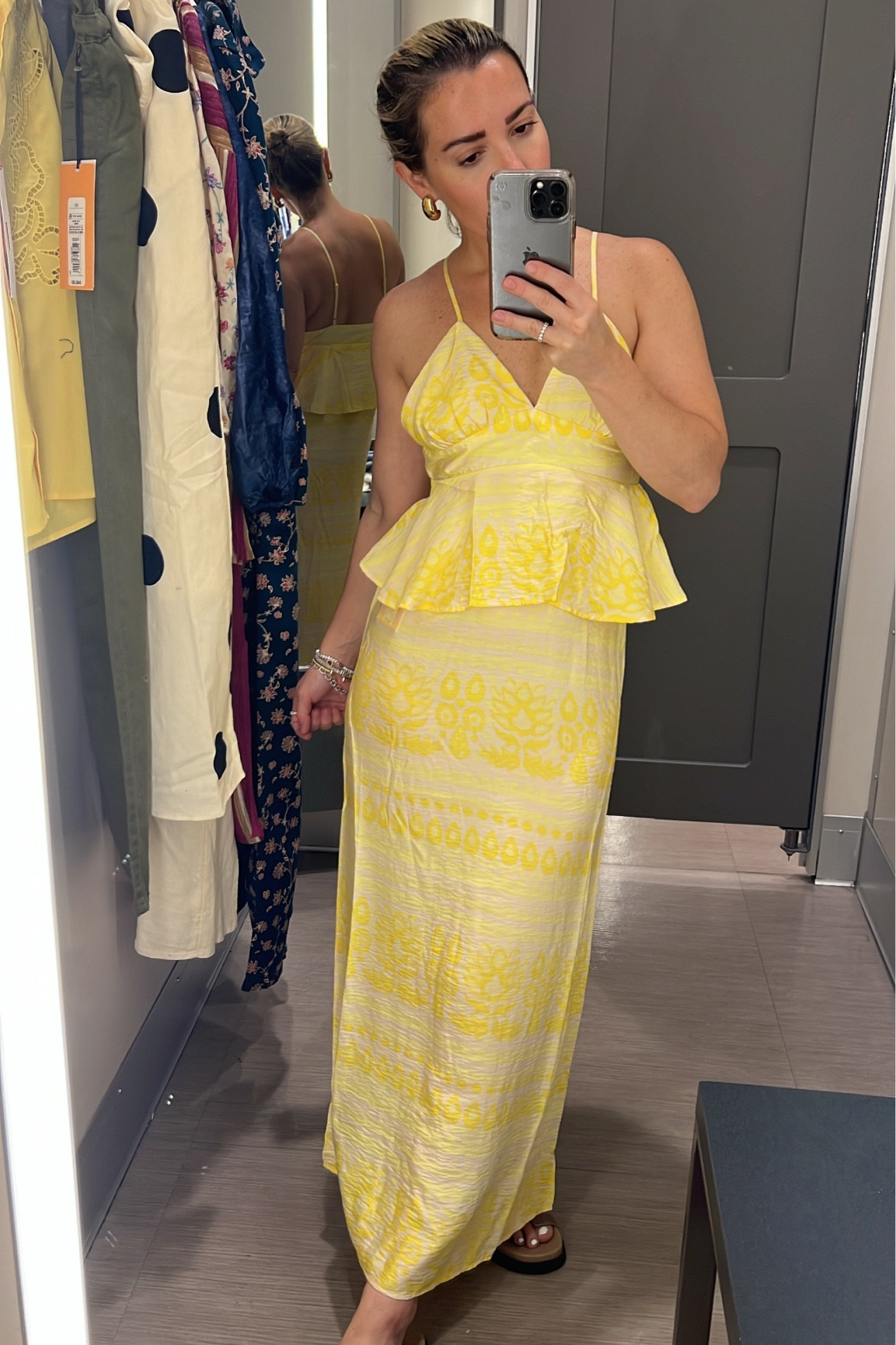 Easter dress from TARGET!

How cute is this! It runs small - go up 1 size. Was wearing an XXS in this pic but wouldn’t zip up at side. The XS was perfect. 

Wear with a yellow cardigan for a church outfit. Also wear with a clutch and heels for a semi formal wedding guest outfit. 

Dress also comes in a beige and pink spring floral print. 

Yellow spring dress, yellow target dress, yellow Easter dress, wedding guest dress 

#LTKfindsunder50 #LTKwedding #LTKstyletip