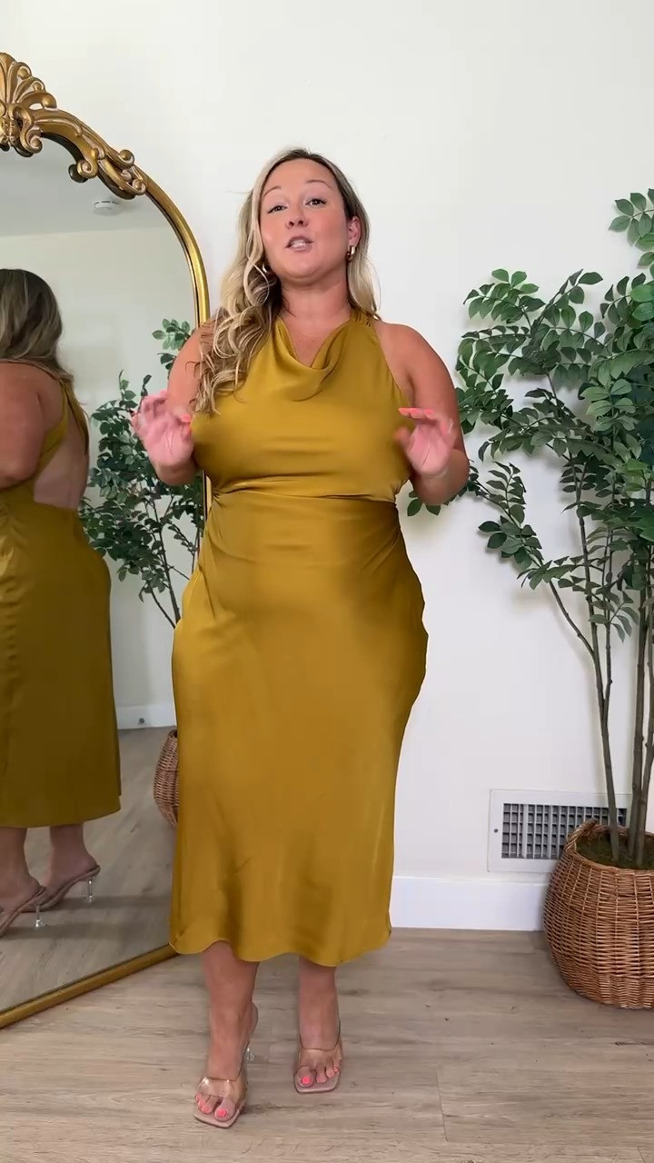 Such a pretty dress for fall!🤎 Love this color!

Wearing a size large!





fall outfits women, Quince dress, fall dress, midi dress, fall wedding guest dresses, wedding guest dress, fall fashion, stylenright, shelli enright 

 #LTKootd #LTKSeasonal #LTKWedding